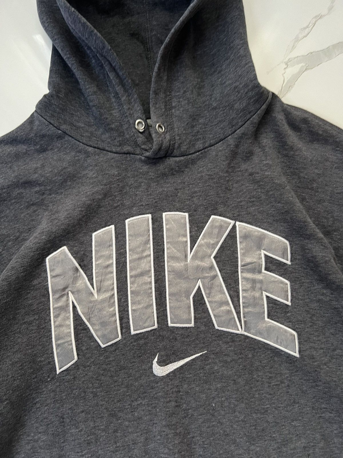 Nike 00s NIKE CENTR SWOOSH SPELLOUT LOGO VINTAGE BAGGY HOODIE Y2K Size US XL / EU 56 / 4 - 3 Thumbnail
