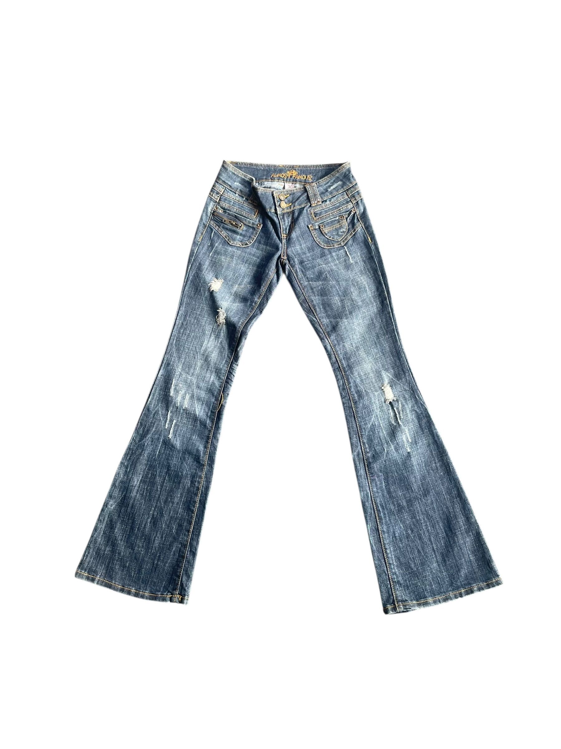 Almost Famous Japan Almost Famous Flare Distresed Jeans Size 29" - 1 Thumbnail