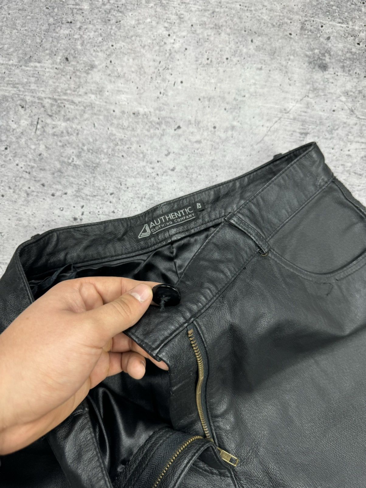Genuine Leather × Vintage Vintage 90’s Y2K Style Casual Cowboy Genuine Leather Pants Size US 30 / EU 46 - 14 Thumbnail