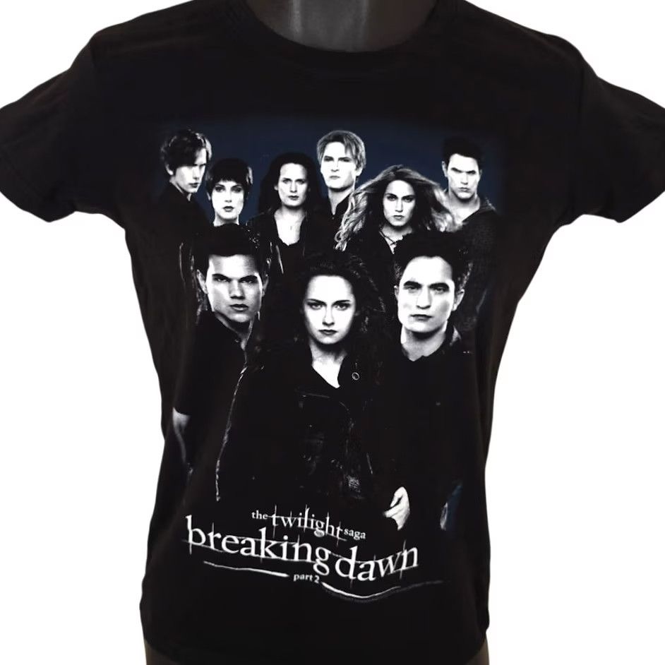 Tultex Twilight Saga T Shirt Womens Size Medium Black Breaking Dawn Part 2 Bella Edward Jacob Shirt Size M / US 6-8 / IT 42-44 - 2 Thumbnail