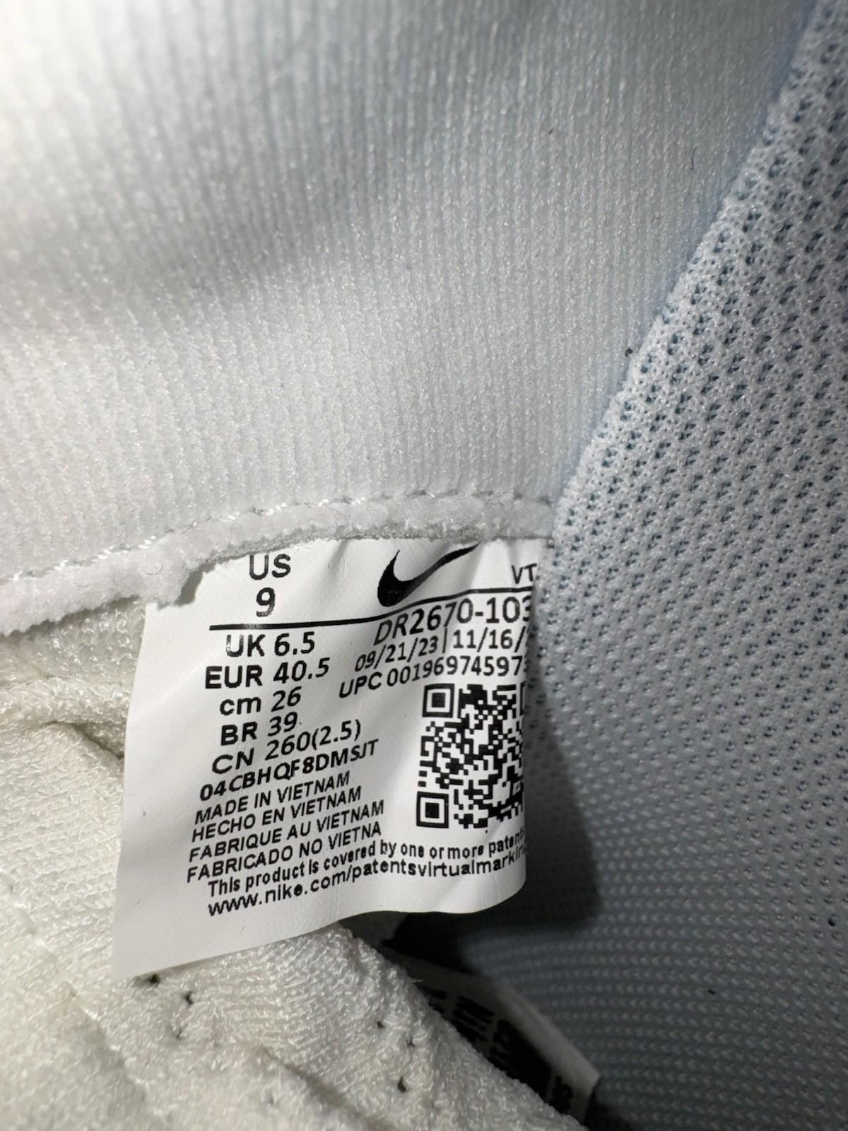 Nike Size 9 - Nike ReactX Infinity Run 4 Triple White Size US 9 / EU 42 - 8 Thumbnail