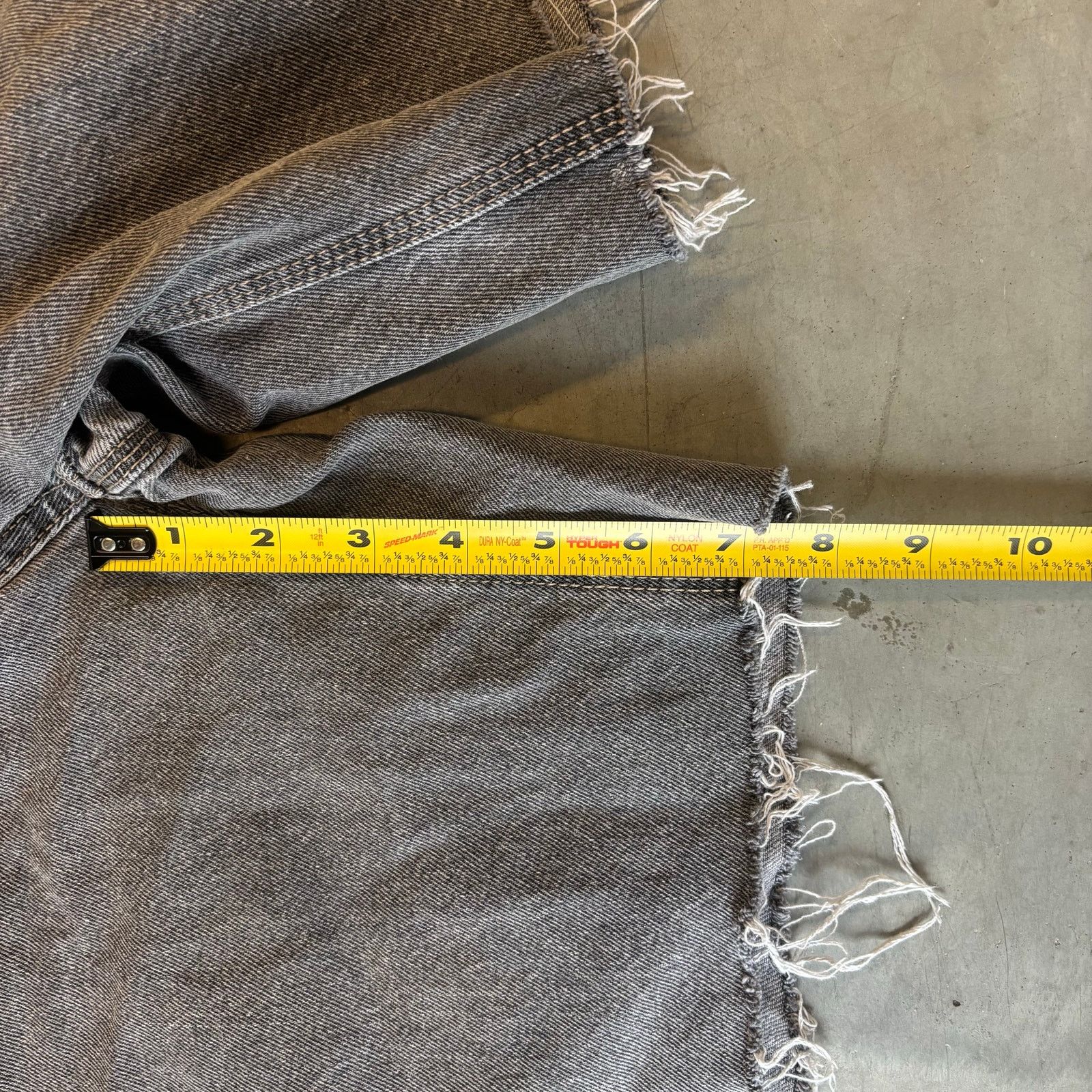 Vintage Vintage grey faded distressed carpenter jean shorts Size US 36 / EU 52 - 2 Thumbnail
