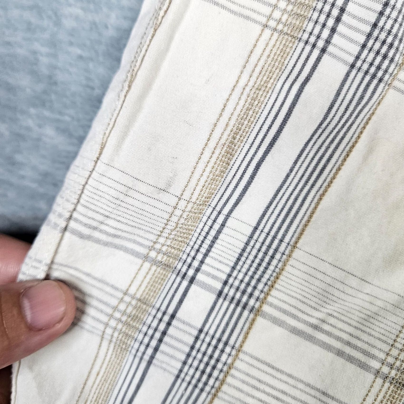 Tommy Bahama Tommy Bahama Plaid Gray White Men's Silk Cotton Blend Shorts Size 42 Size US 42 / EU 58 - 4 Thumbnail
