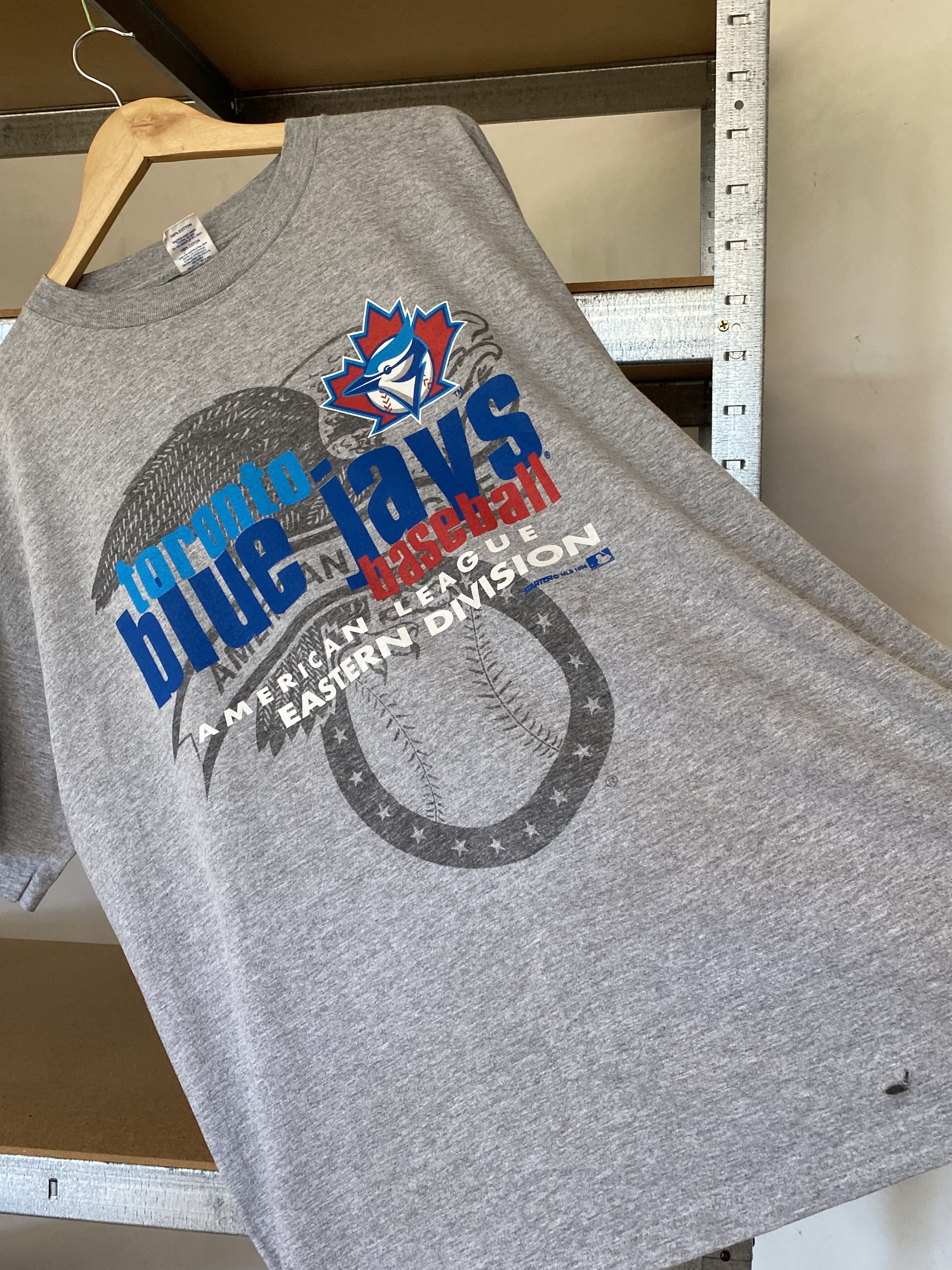 MLB Toronto Blue Jays Vintage 1996 MLB Gray Tee Size US XL / EU 56 / 4 - 8 Thumbnail
