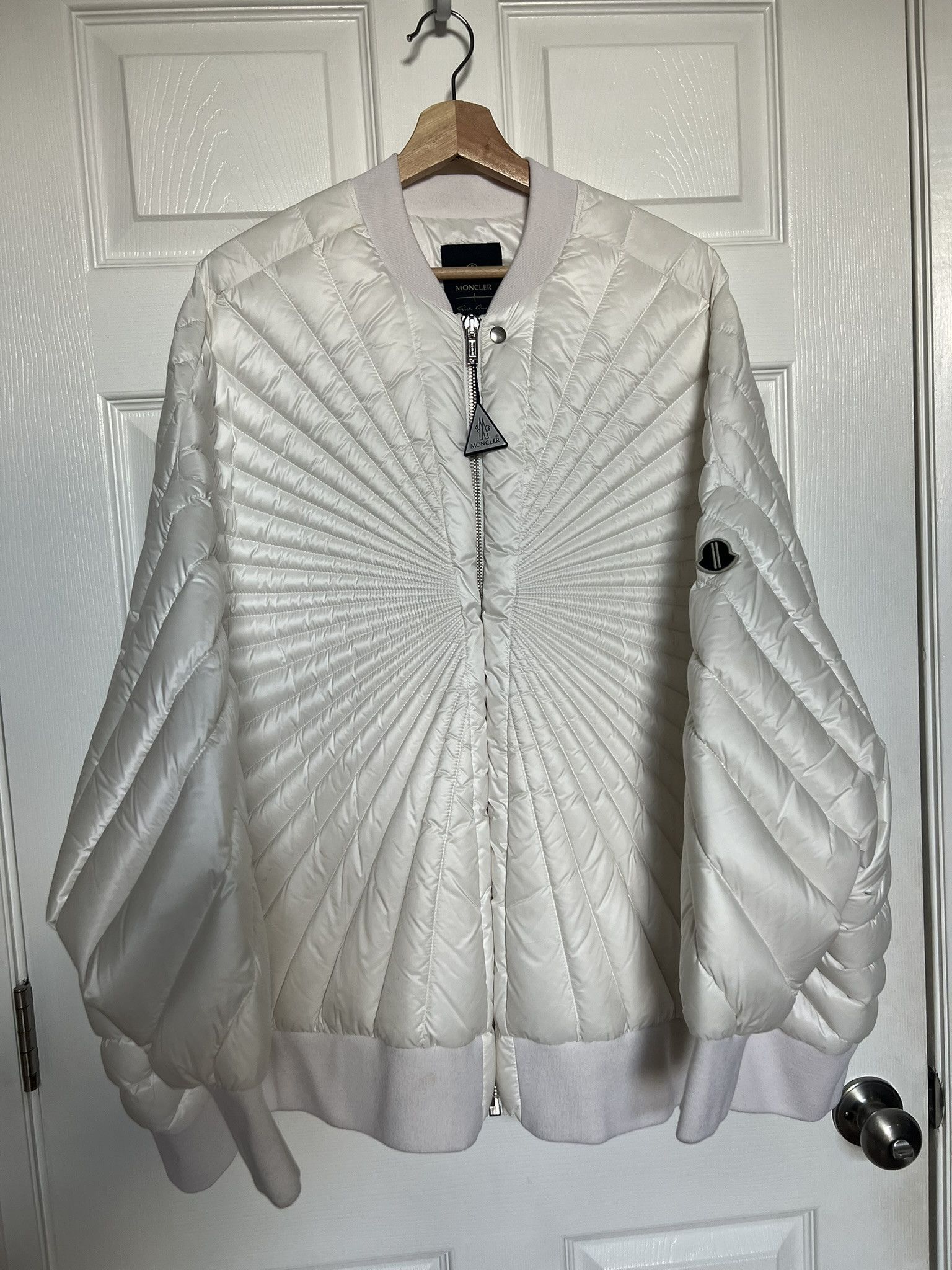 Moncler × Rick Owens Rick Owens x Moncler White Radiance Peter Bomber Jacket sz 0 Size US XS / EU 42 / 0 - 1 Thumbnail