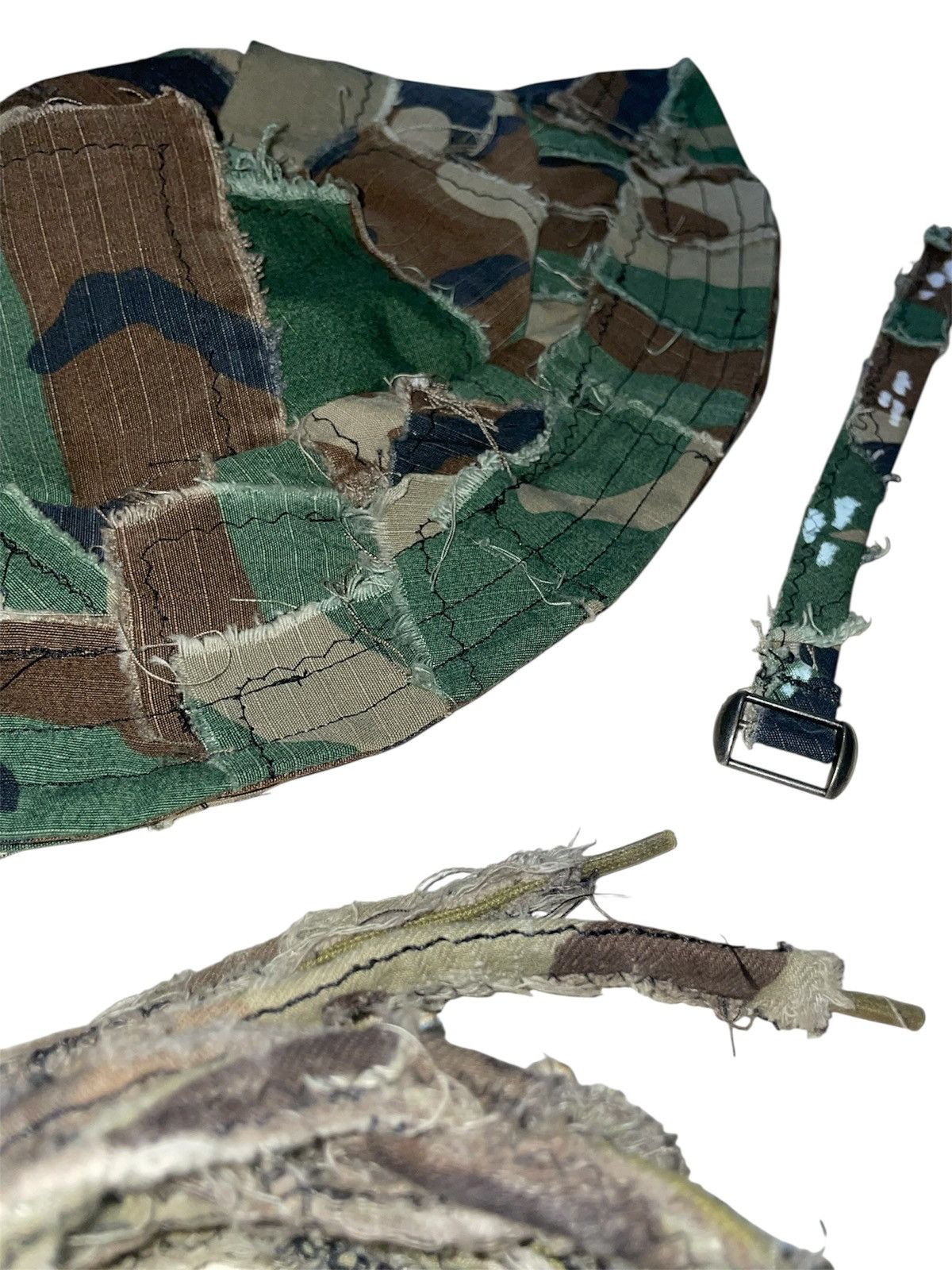 Camo bucket hat, shoelaces & bracelet