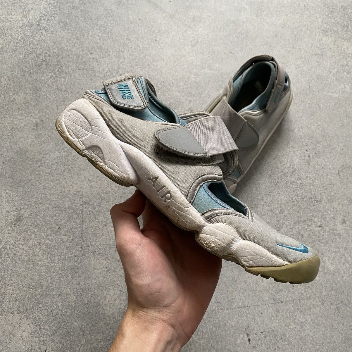 Nike Vintage Nike Rift Y2K Tabi Sneakers Sandals Size US 10 / EU 43 - 3 Thumbnail