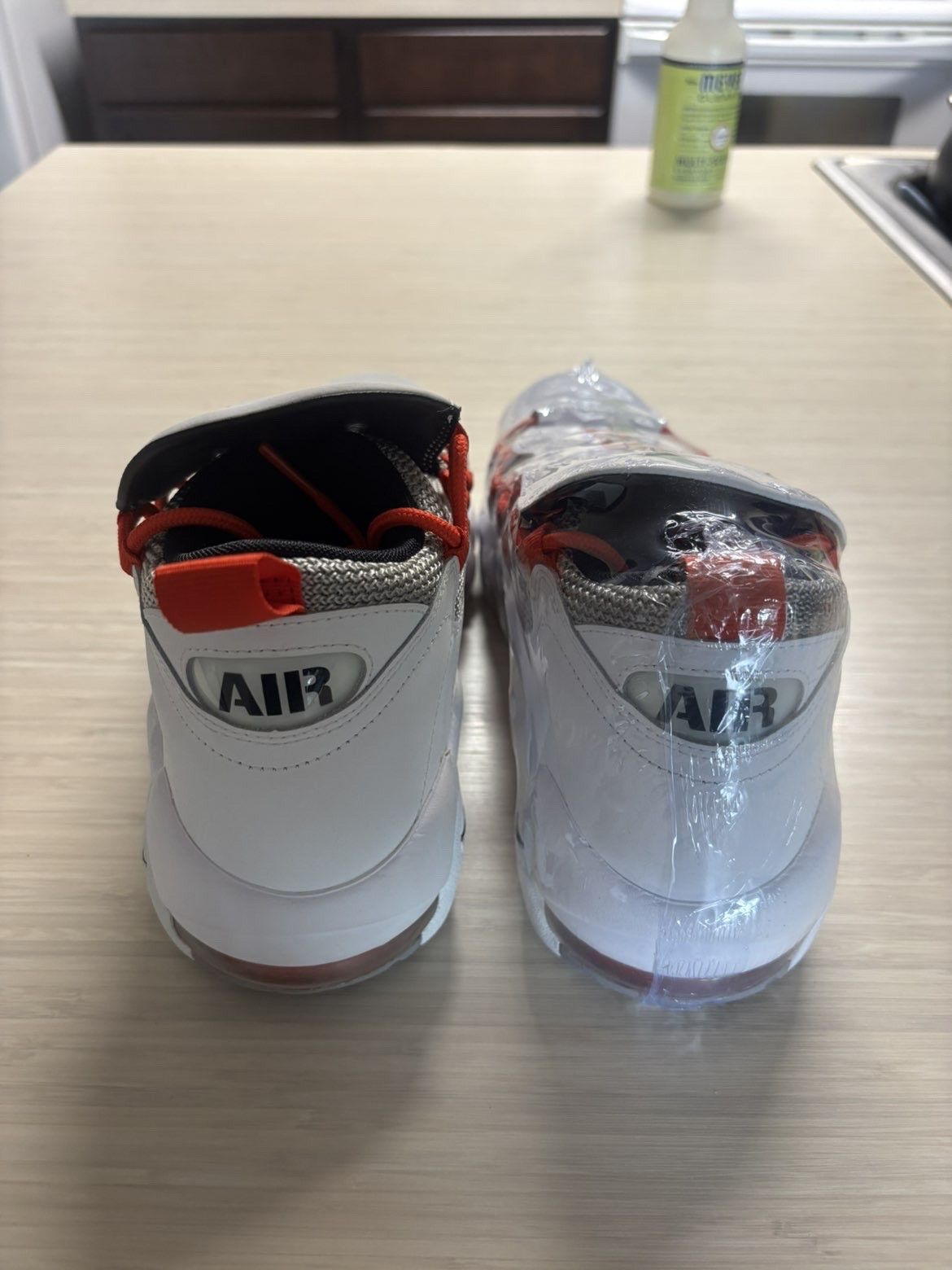 Nike Nike Air More Money White Habanero Red Atmosphere Grey Size US 9.5 / EU 42-43 - 4 Thumbnail