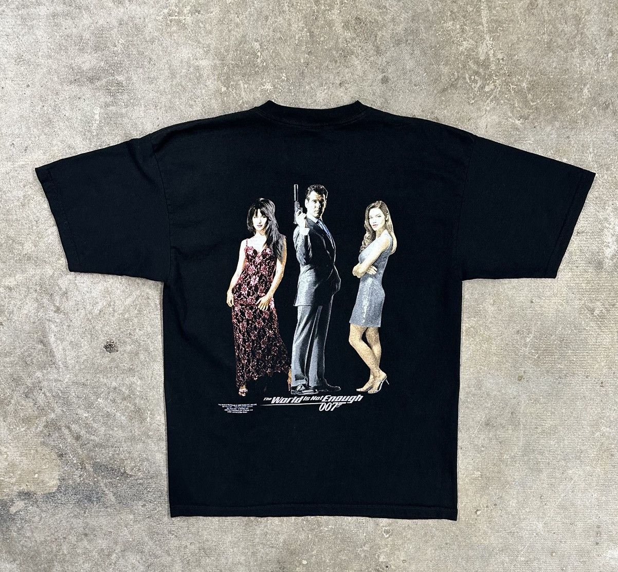 Vintage Vintage 90s James Bond 007 Movie Promo T-Shirt RARE Size US XL / EU 56 / 4 - 1 Thumbnail