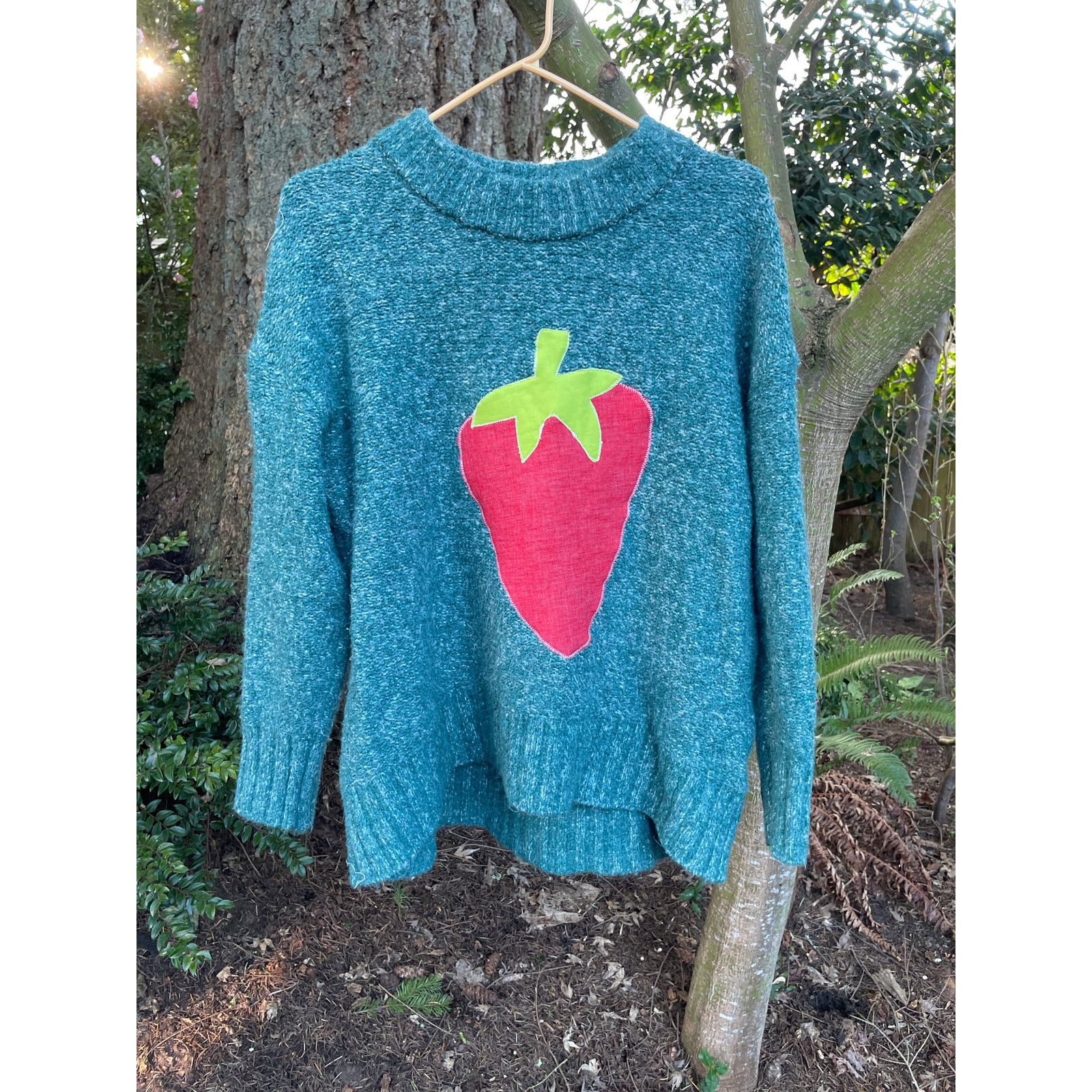 Handmade Small Upcycled Blue Knit Strawberry Applique Sweater Size S / US 4 / IT 40 - 8 Thumbnail