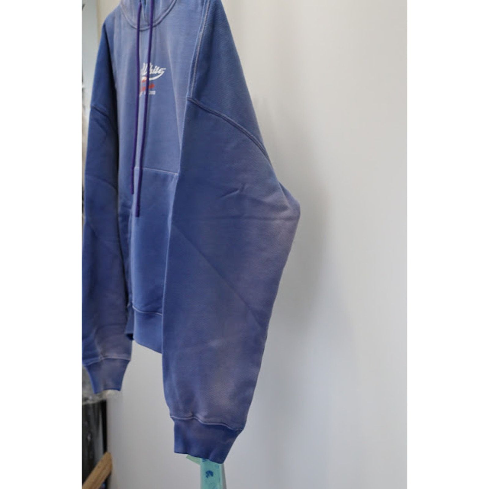 Off-White o1rshd1 Wave Off Boxy Hoodie in Purple White Size US S / EU 44-46 / 1 - 6 Thumbnail