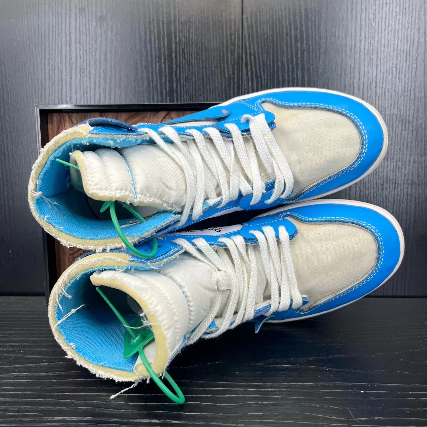 Nike OW x AJ1 University Blue 44 with box Size US 11 / EU 44 - 7 Thumbnail