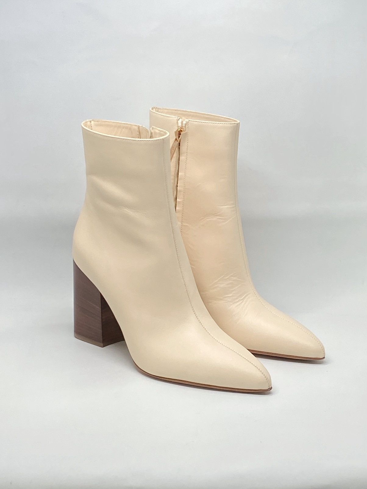 Gabriela Hearst Gabriela Hearst Rio Ankle Boot in Cream Leather size 39.5 Size US 9.5 / IT 39.5 - 6 Thumbnail