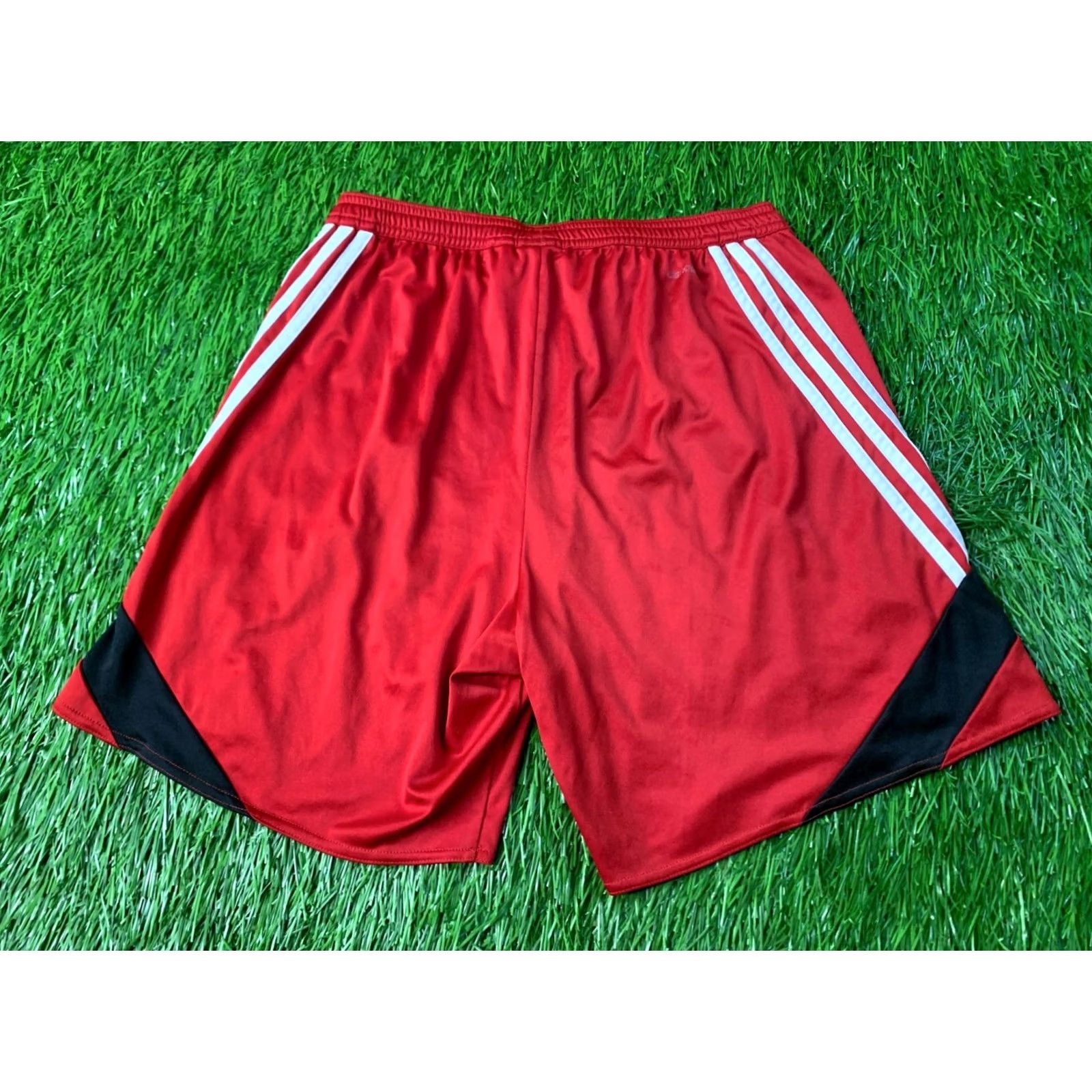 Adidas ADIDAS Nova PERFORMANCE CLIMA L Football Men Shorts L Red White Black 2017 – Nike? Size US 33 - 5 Thumbnail
