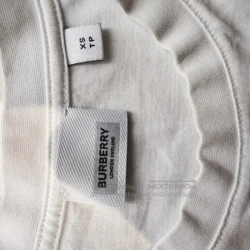 Burberry Burberry White Cotton Women's T-Shirt XS. Size XS / US 0-2 / IT 36-38 - 3 Thumbnail