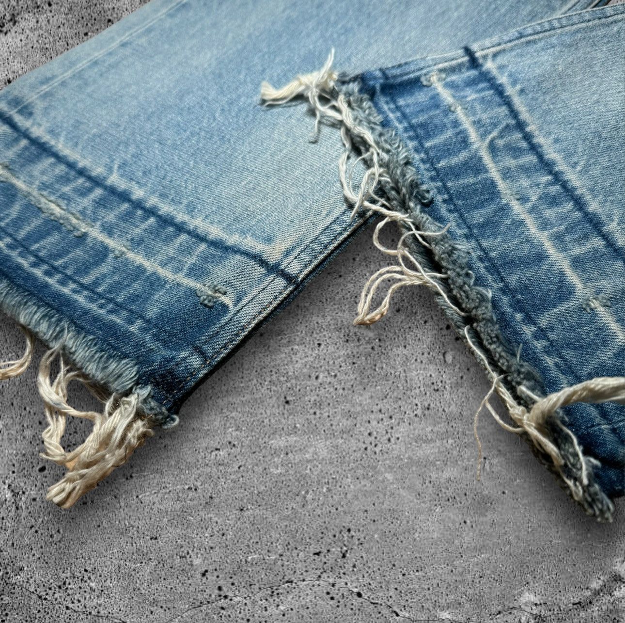 Celine × Hedi Slimane CELINE BY HEDI SLIMANE “FW22 WESLEY JEANS” Size US 30 / EU 46 - 7 Thumbnail