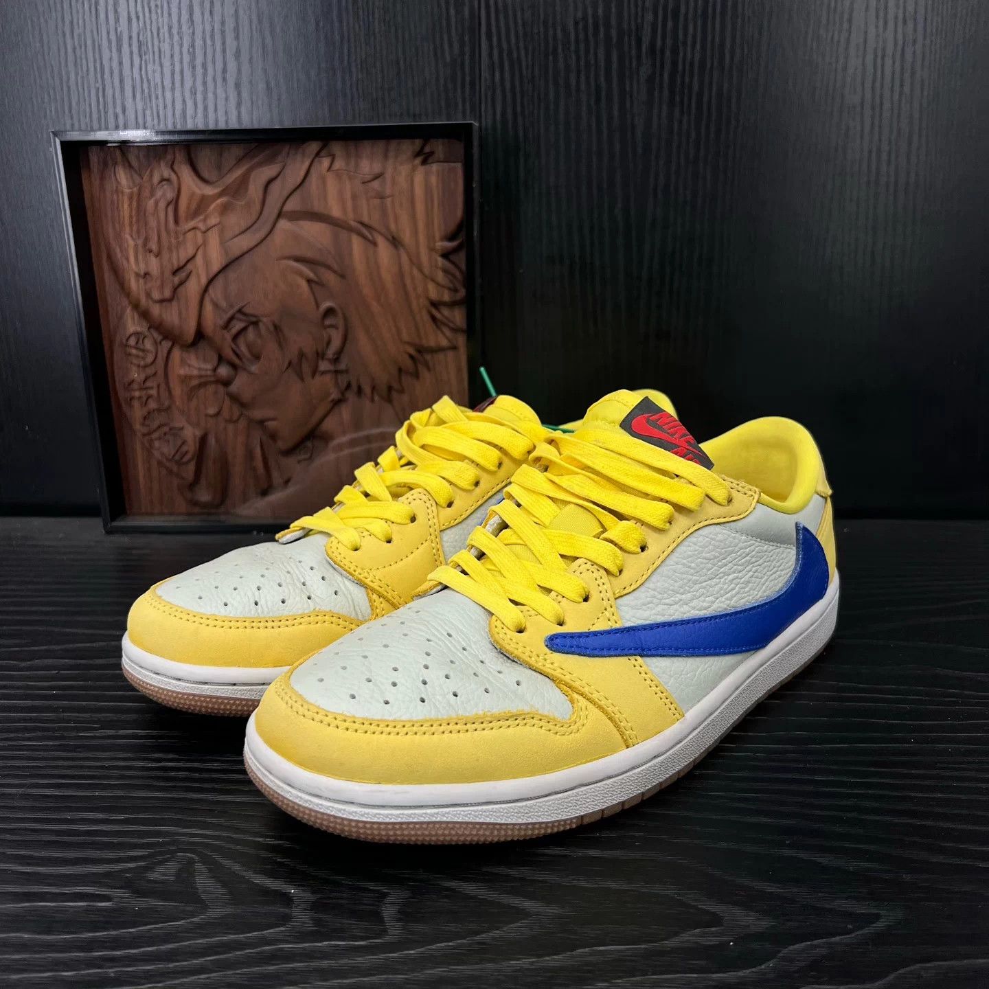 Nike AJ1 Low Yellow Barb 7.0 40 New With Box Size US 7 / EU 40 - 1 Thumbnail