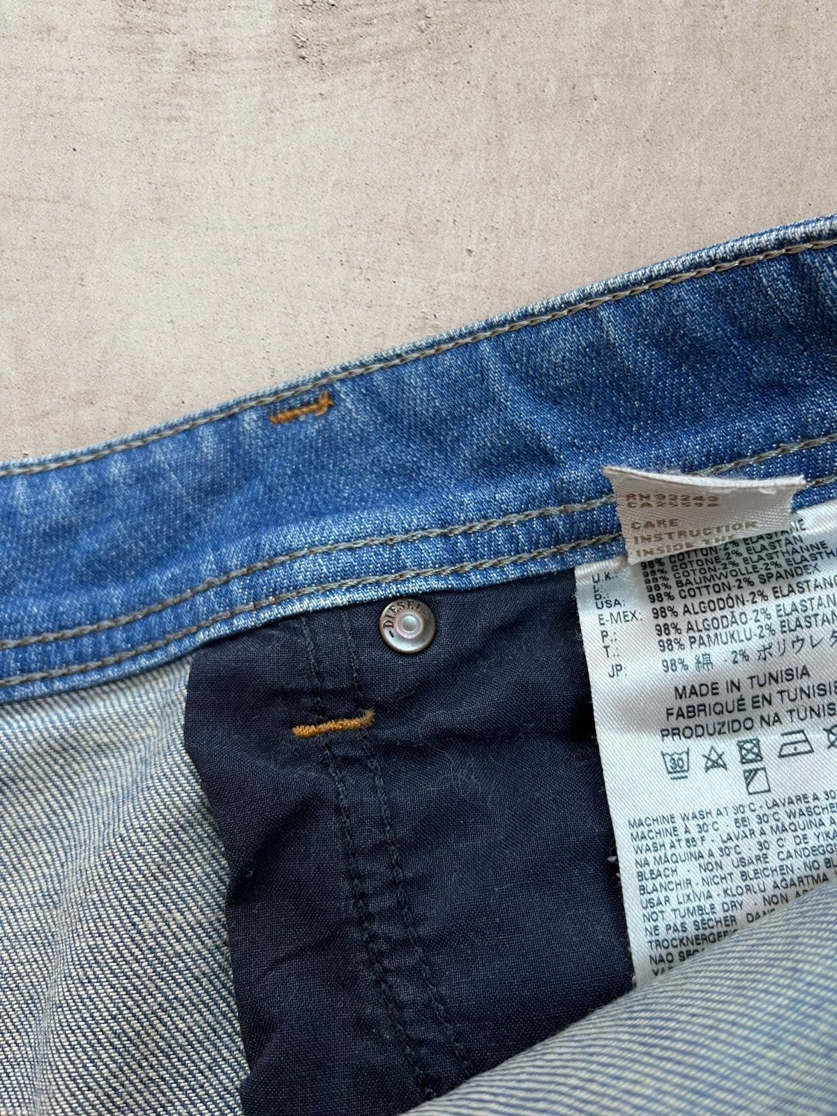 Diesel × Vintage Vintage Diesel Larkee -T 34x32 Faded Blue Jeans Pants 34w Size US 34 / EU 50 - 11 Thumbnail