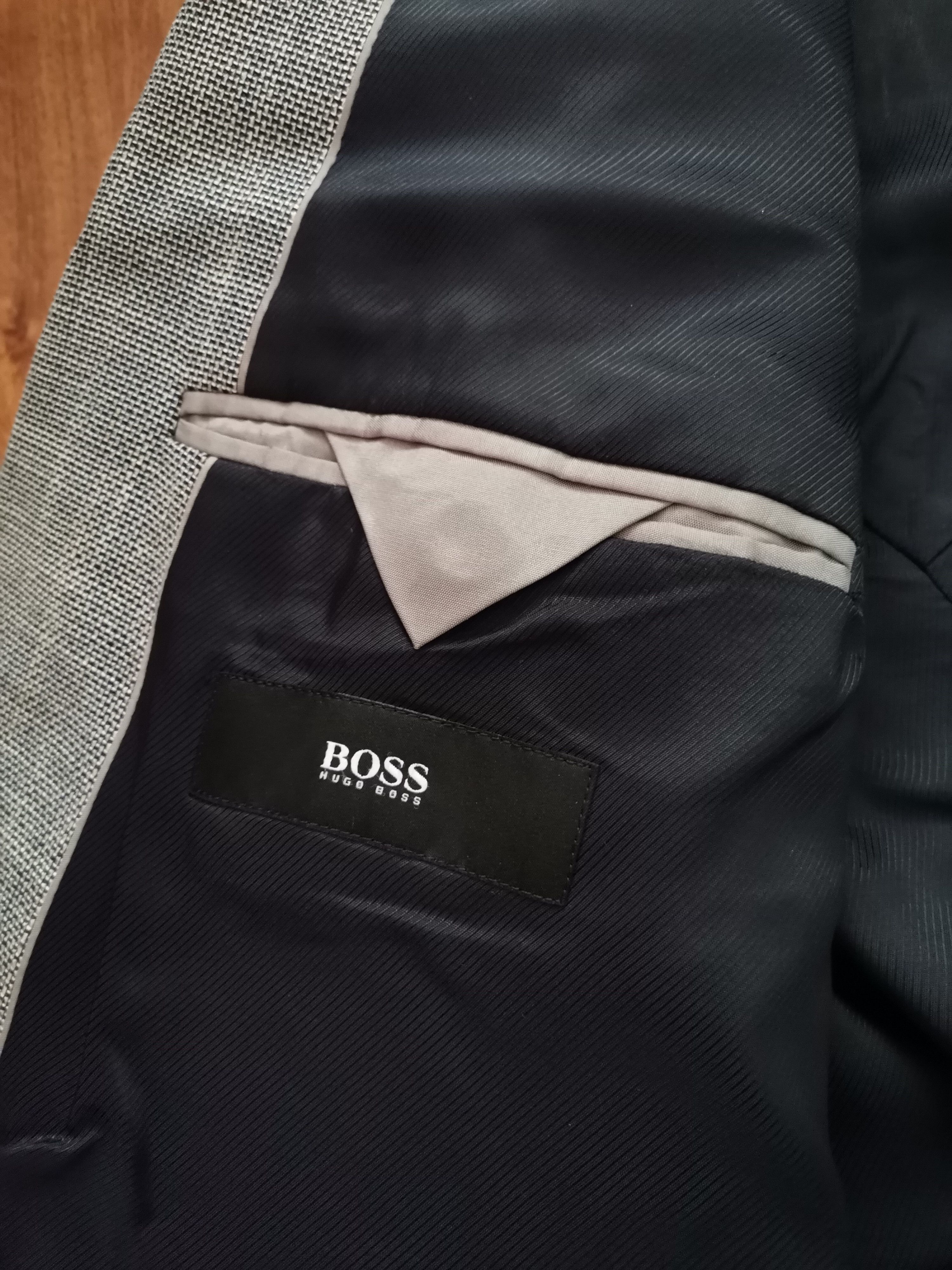 Hugo Boss Hugo Boss Blazer Size 40R - 2 Thumbnail