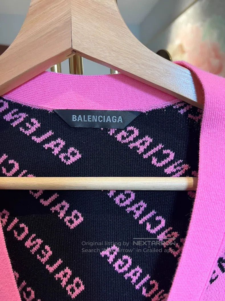 Balenciaga Balenciaga Printed Letter V-Neck Cardigan Size US M / EU 48-50 / 2 - 3 Thumbnail