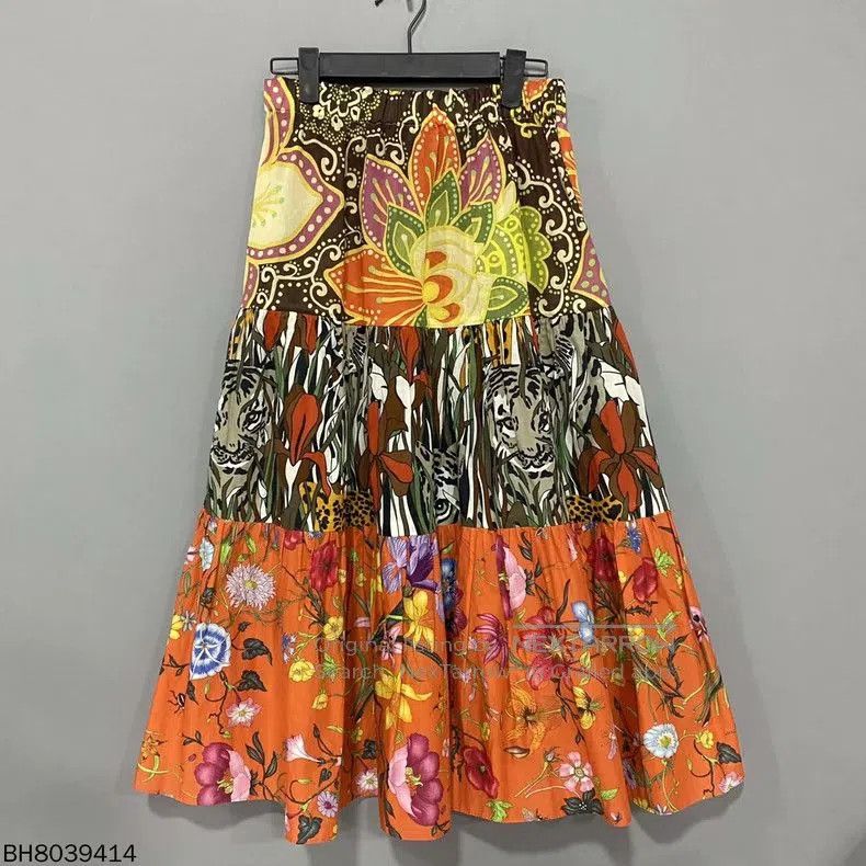 Gucci GUCCI Floral Vacation Midi Skirt. Size US 38 / EU 54 - 2 Thumbnail