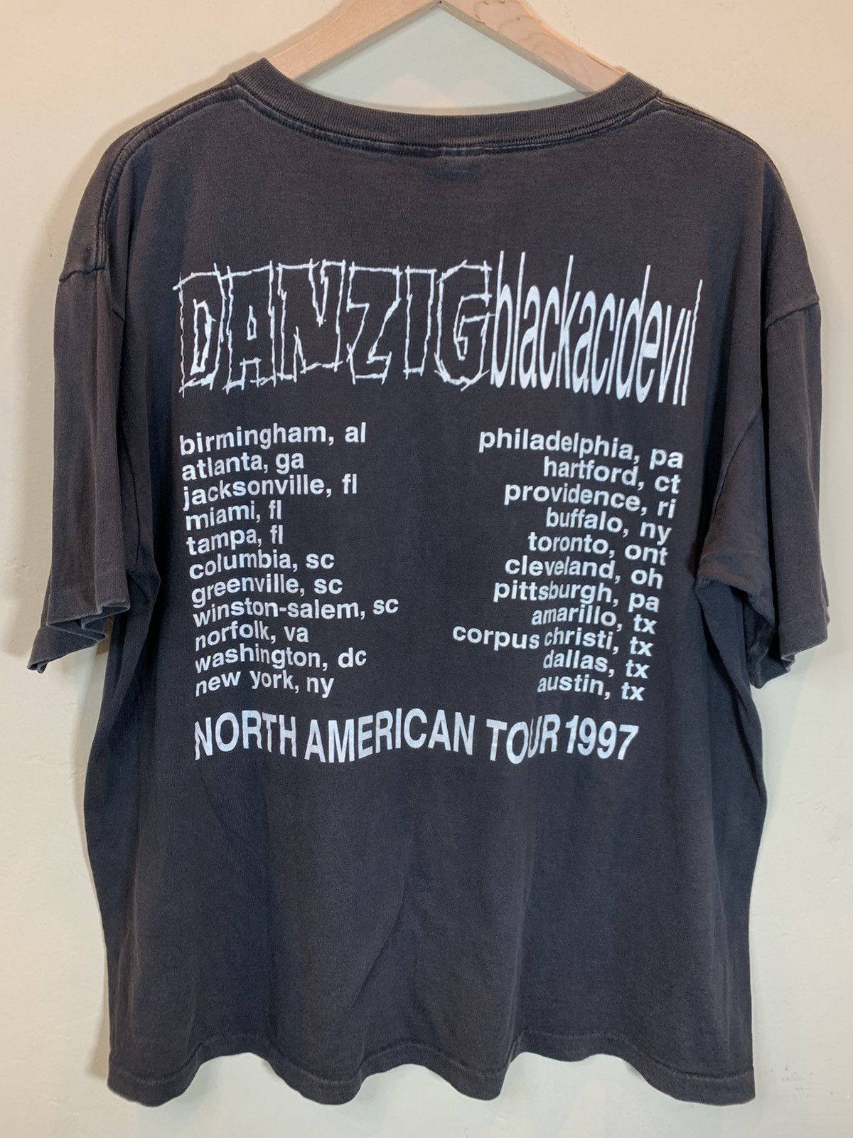 Band Tees × Vintage *RARE* Vintage Danzig Blackacidevil Tour Single Stitch Shirt Size US XL / EU 56 / 4 - 2 Thumbnail
