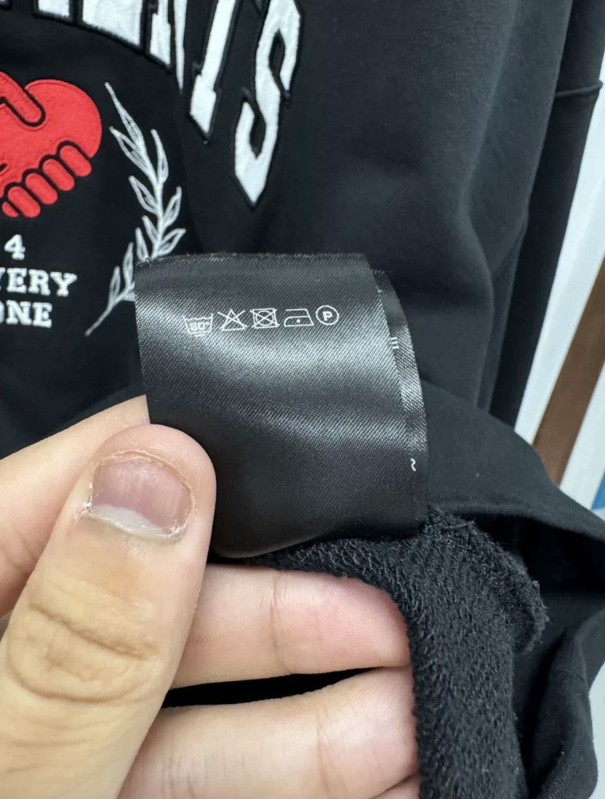 Vetements Vetements hoodies Size US S / EU 44-46 / 1 - 8 Thumbnail