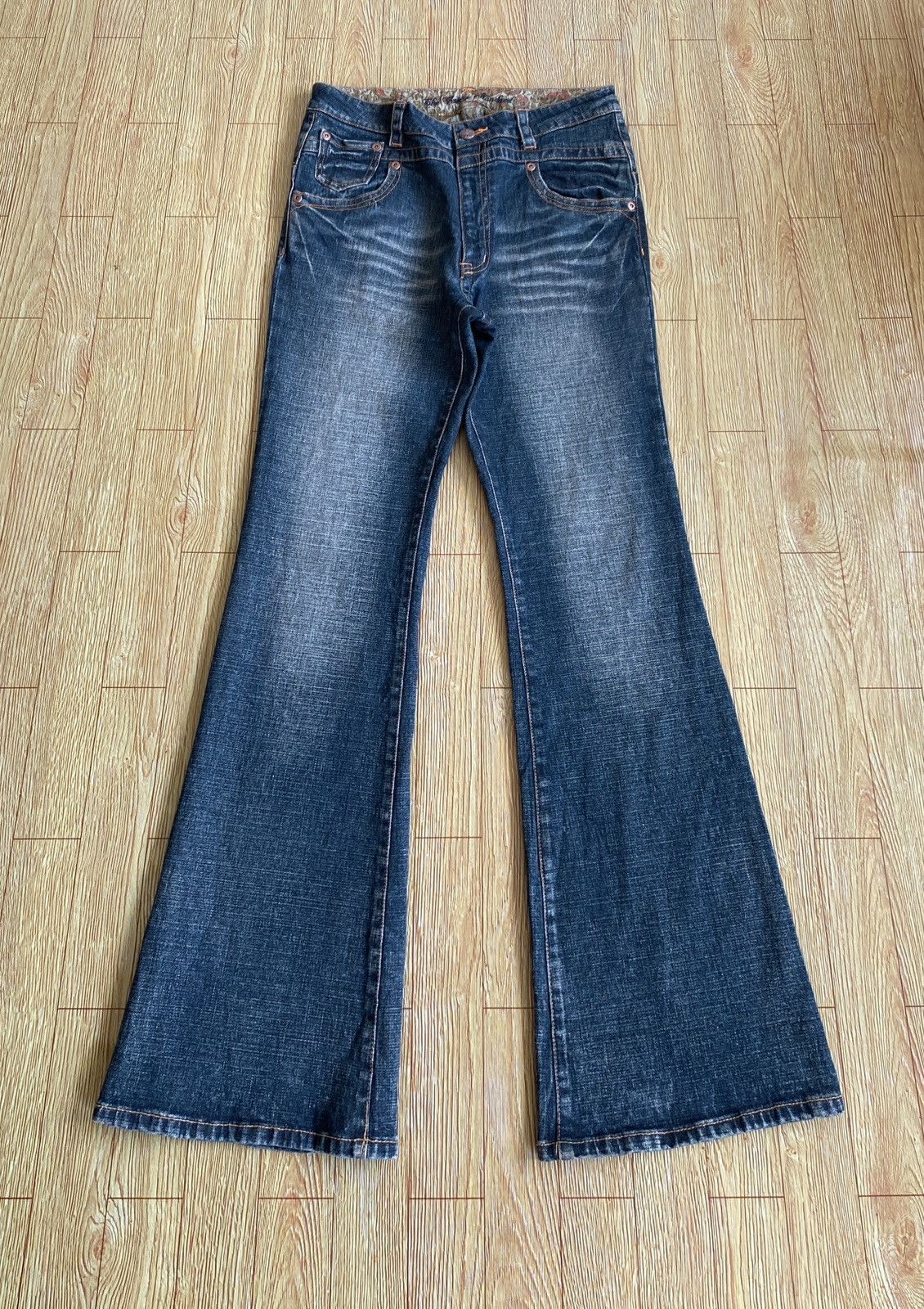 Japanese Brand Very Rare Design Vintage Japanese Brand Flared Jeans 1990s Size US 30 / EU 46 - 1 Thumbnail