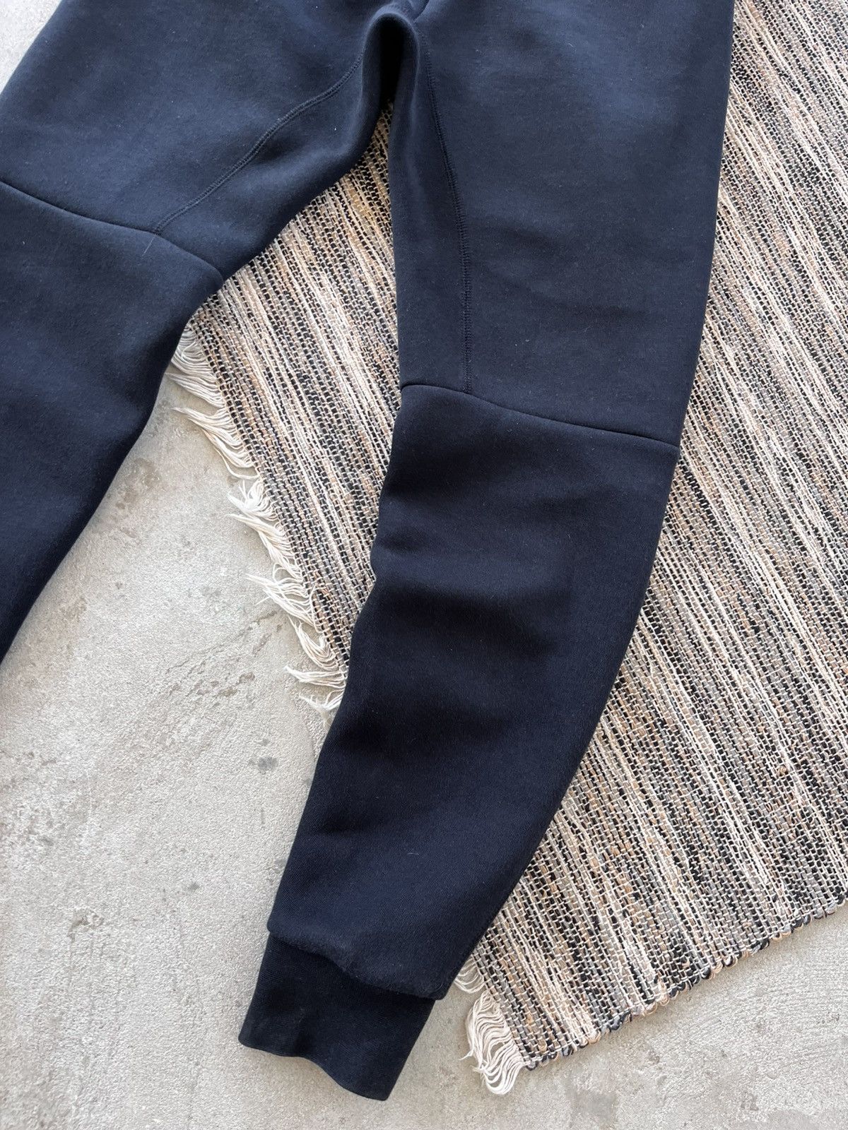 Nike Vintage Nike TechFleece Black Sweatpants Drill Y2K Slim fit Size US 28 / EU 44 - 12 Thumbnail