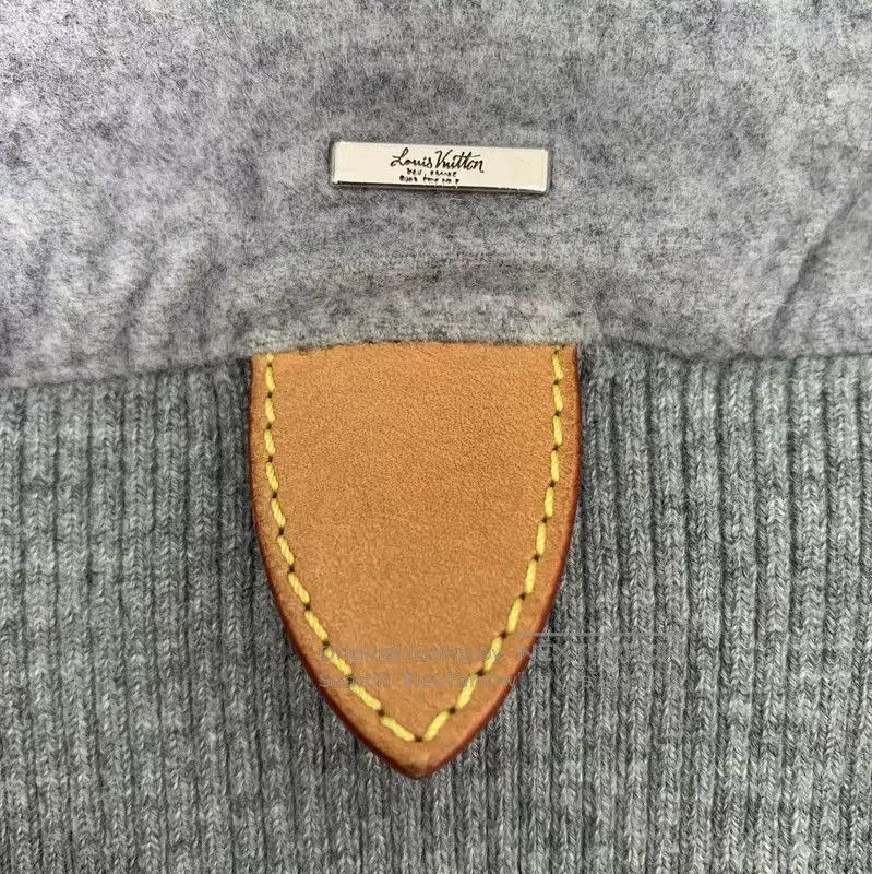 Louis Vuitton Louis Vuitton Gray Wool Hoodie for Men . Size US S / EU 44-46 / 1 - 5 Thumbnail