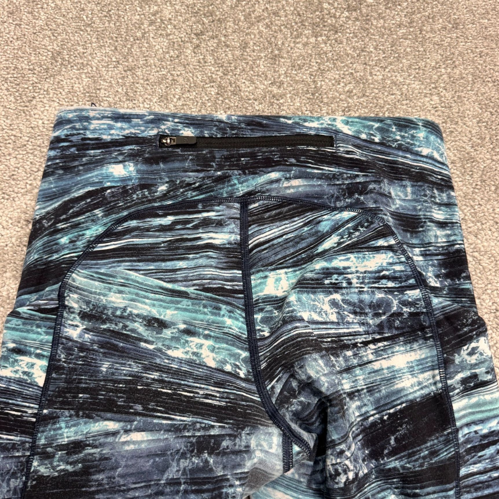 Lululemon Lululemon Speed Up Tidal Multi Blue Wave Crop Leggings Womens 4 Active Run Yoga Size 27" / US 4 / IT 40 - 5 Thumbnail
