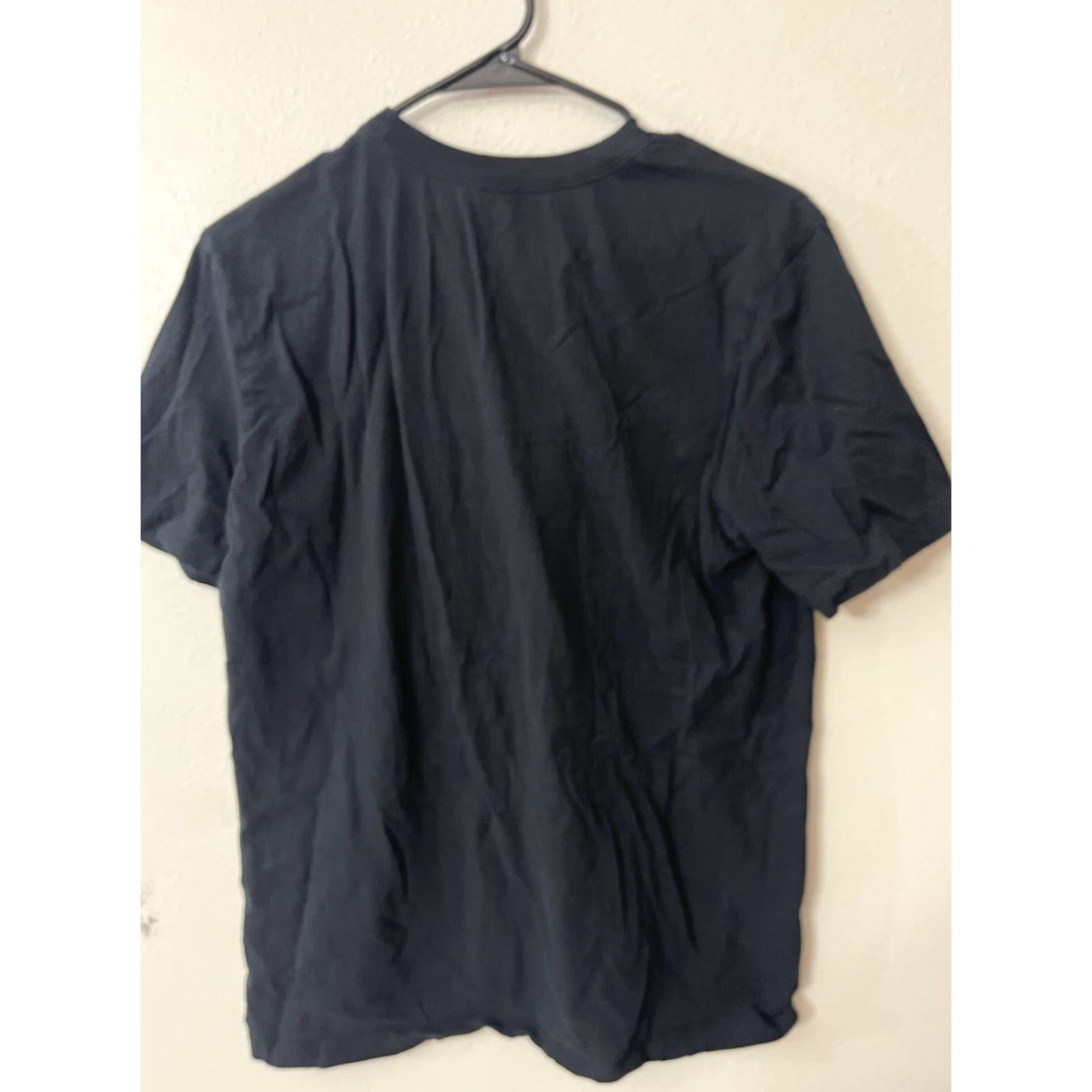Nike Nike Tee Mens Tee Graphic T-Shirt Logo Black Size Medium Crew Neck Short Sleeve Classic Nike Logo shirt Mens M Black Navy 90s? Size US M / EU 48-50 / 2 - 2 Thumbnail