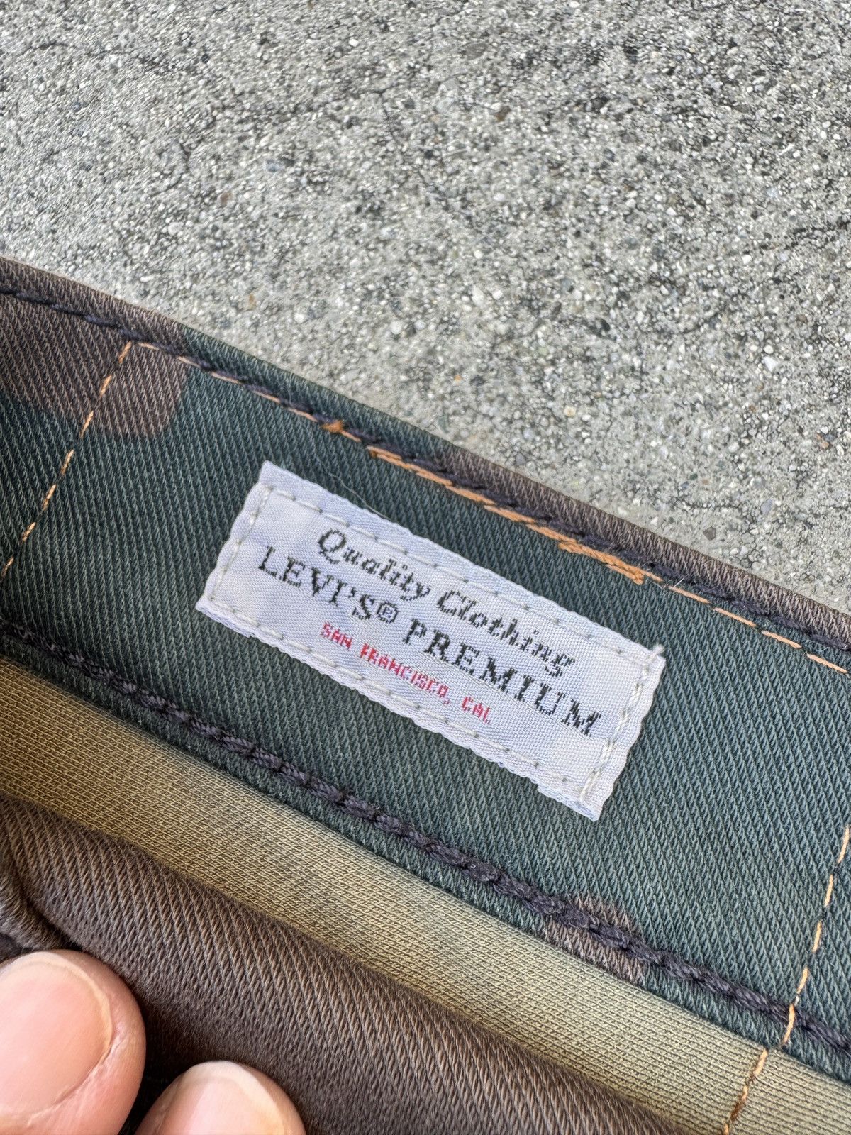Levi's Camo Print Slim-Fit Denim Jeans Size US 29 - 3 Thumbnail