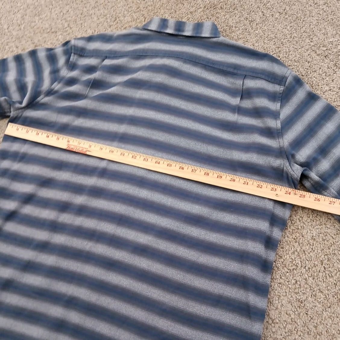 Eddie Bauer Eddie Bauer Shirt Mens L Relaxed Fit Blue Striped Long Sleeve Button-Down Collar Shirt L Blue Mens Size US L / EU 52-54 / 3 - 7 Thumbnail