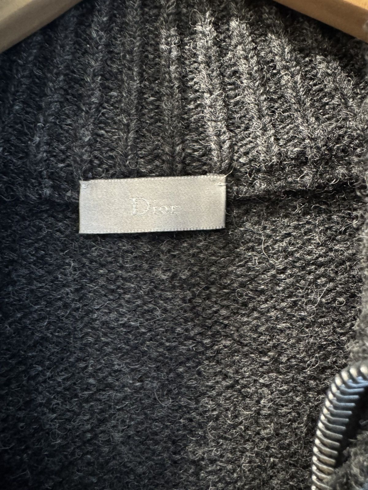 Dior × Hedi Slimane Dior Homme AW 2004 “victim of the crime” knitwear Size US M / EU 48-50 / 2 - 9 Thumbnail