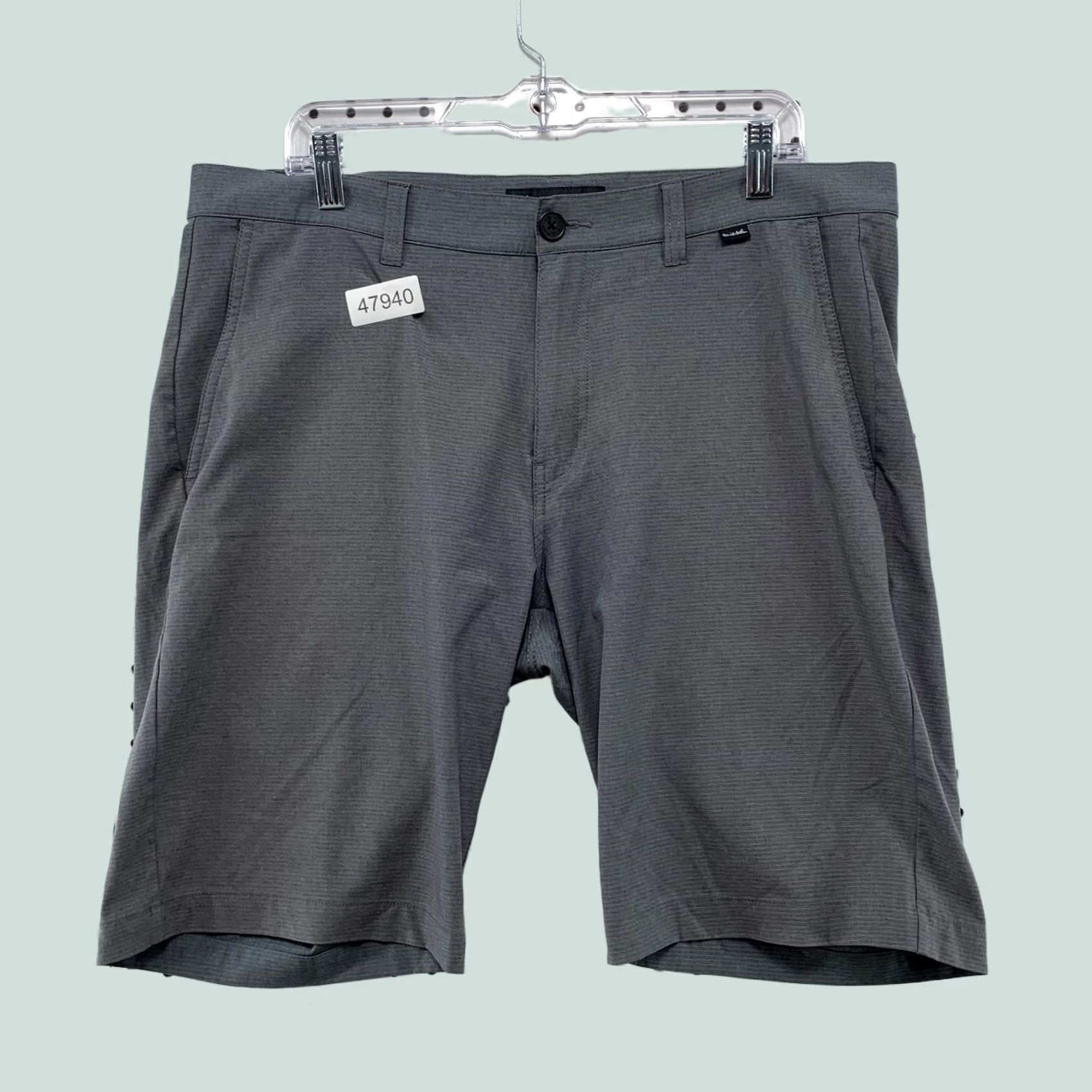 TravisMathew Travis Mathew Golf Chino Shorts Mens 36 Gray Preppy Active 38x10.5 Casual Size US 36 / EU 52 - 1 Thumbnail