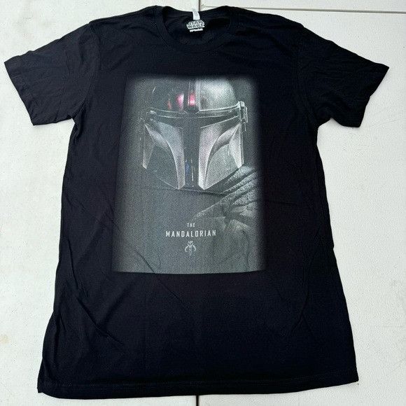 Star Wars NEW STAR WARS THE MANDALORIAN BLACK T-SHIRT SZ LARGE L Size US L / EU 52-54 / 3 - 1 Thumbnail