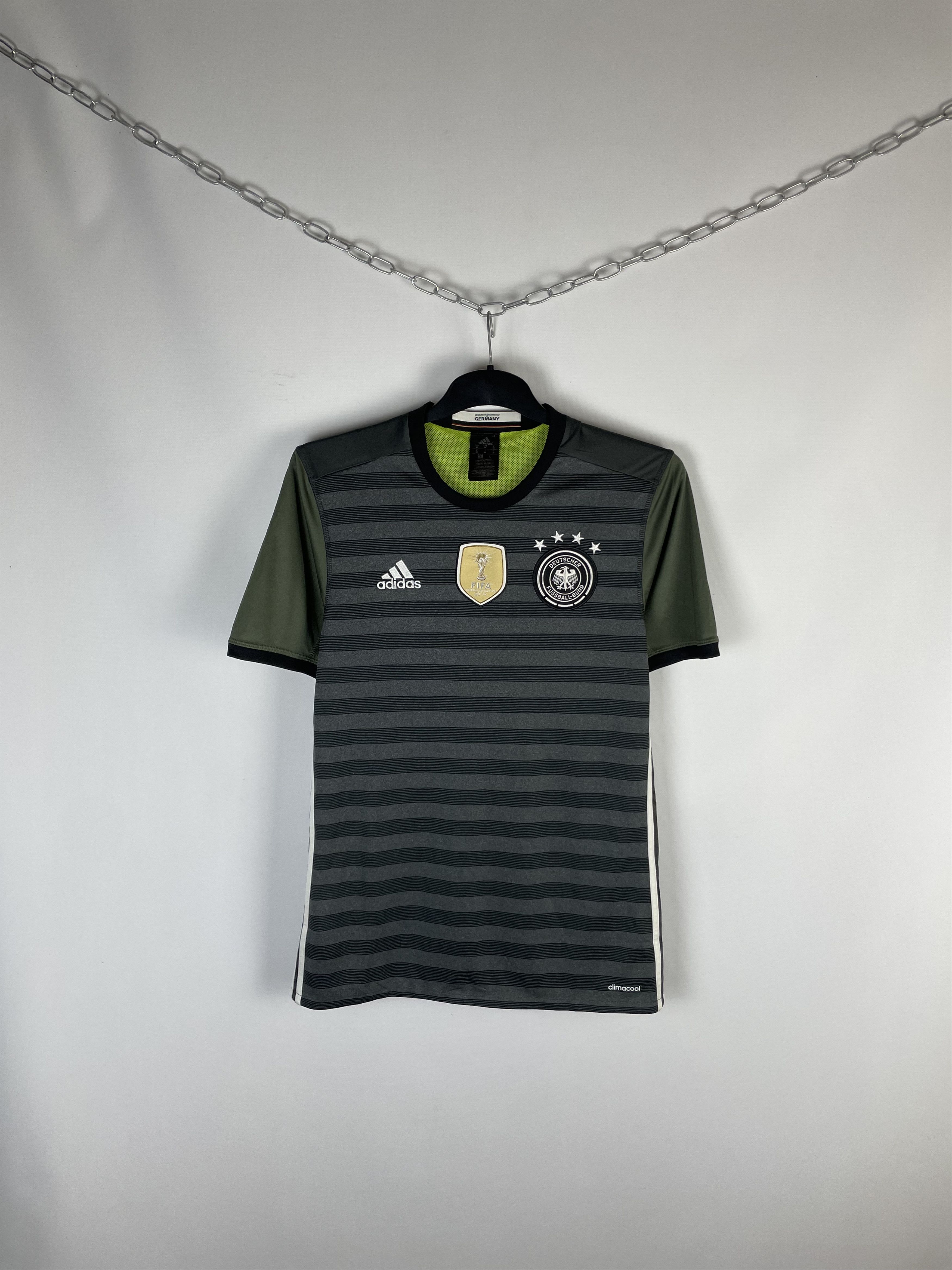 Adidas × Vintage Adidas Germany Jersey Fifa 2014 deutscher football Size US M / EU 48-50 / 2 - 1 Thumbnail