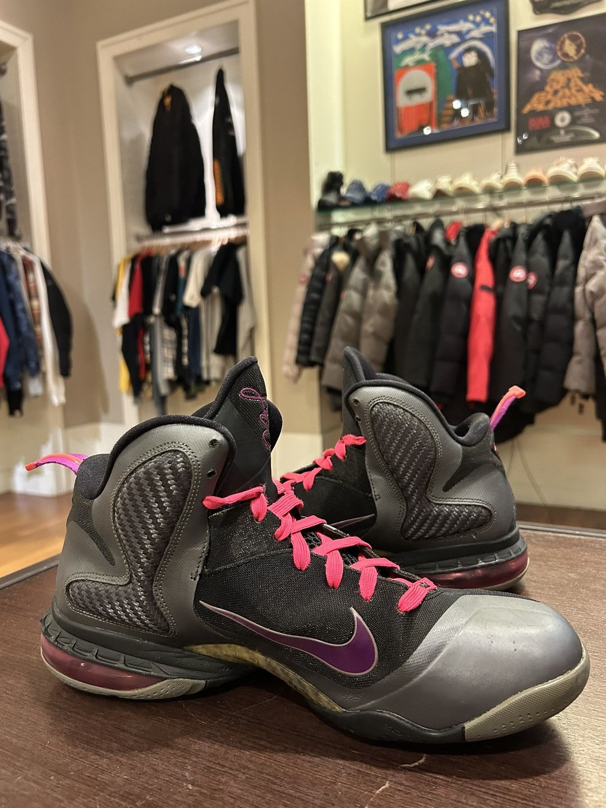 Nike Nike LeBron 9 Miami Nights Size US 11.5 / EU 44-45 - 4 Thumbnail