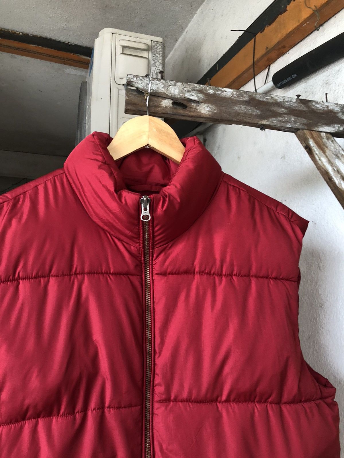 Gap Gap Minimalist Red Puffer Vest Jacket For Winter Size US XL / EU 56 / 4 - 7 Thumbnail