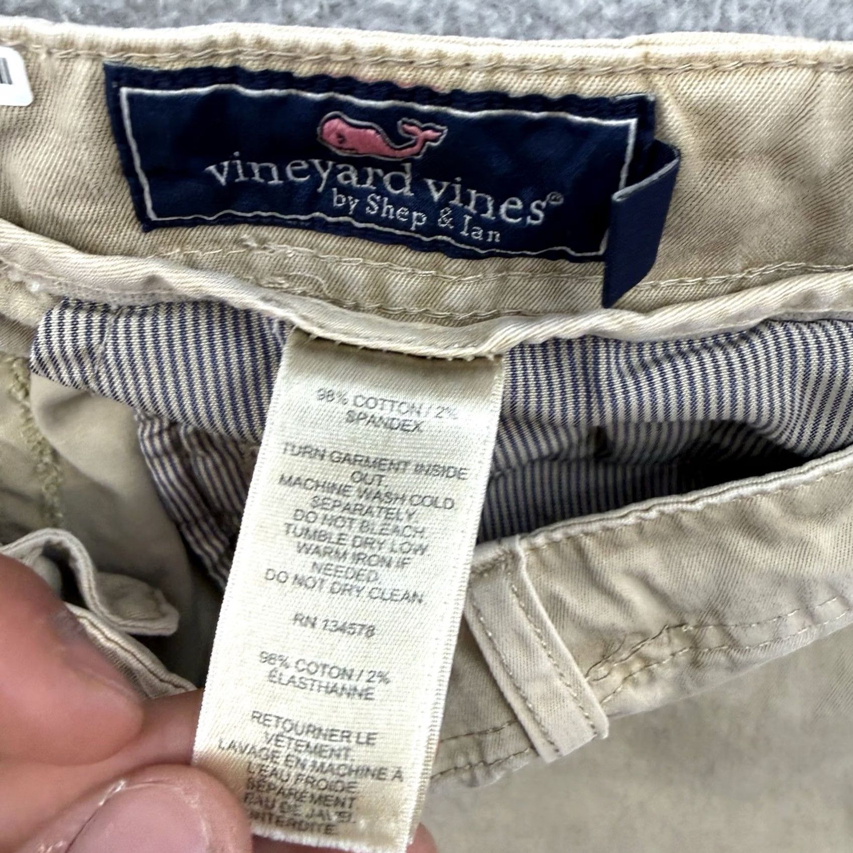 Vineyard Vines Vineyard Vines Mens Shorts Khaki Tan Stretch Cotton Size 38 Chino Pocket Logo Classic Casual Summer Mens Size US 38 / EU 54 - 7 Thumbnail