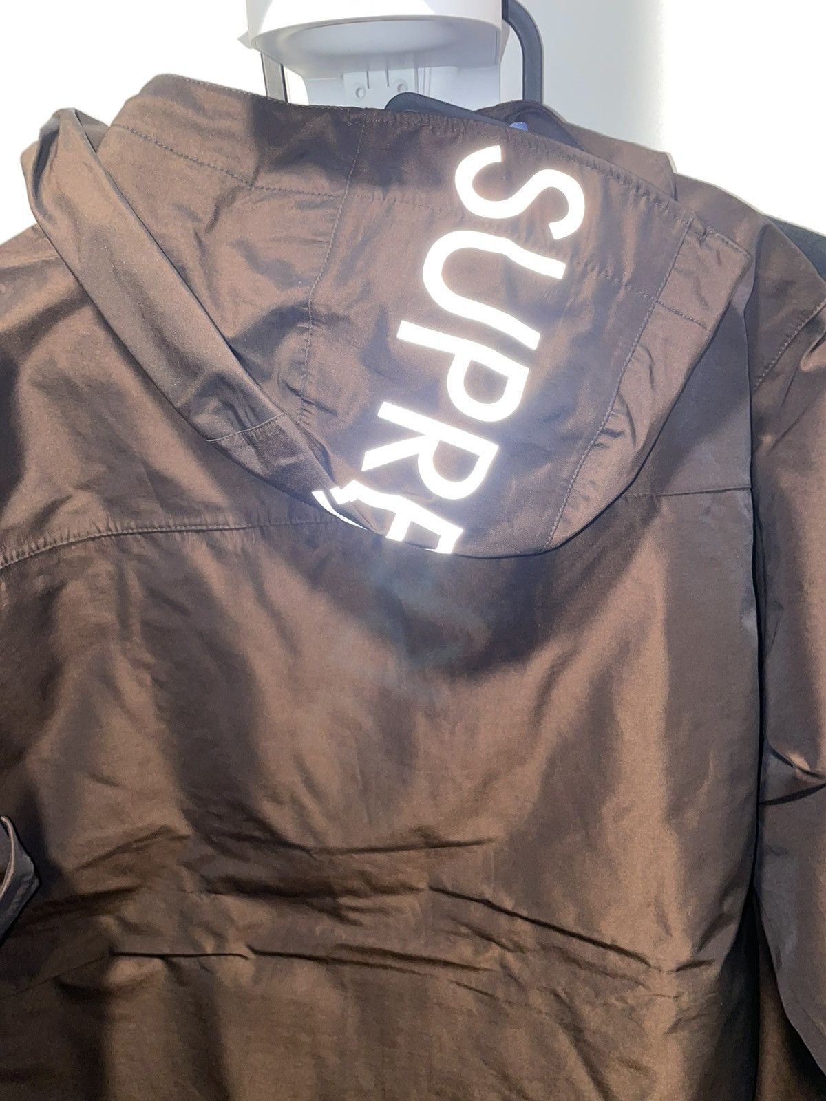 SUPREME IRIDESCENT TAPED SEAM JACKET BROWN FW13 SIZE XL