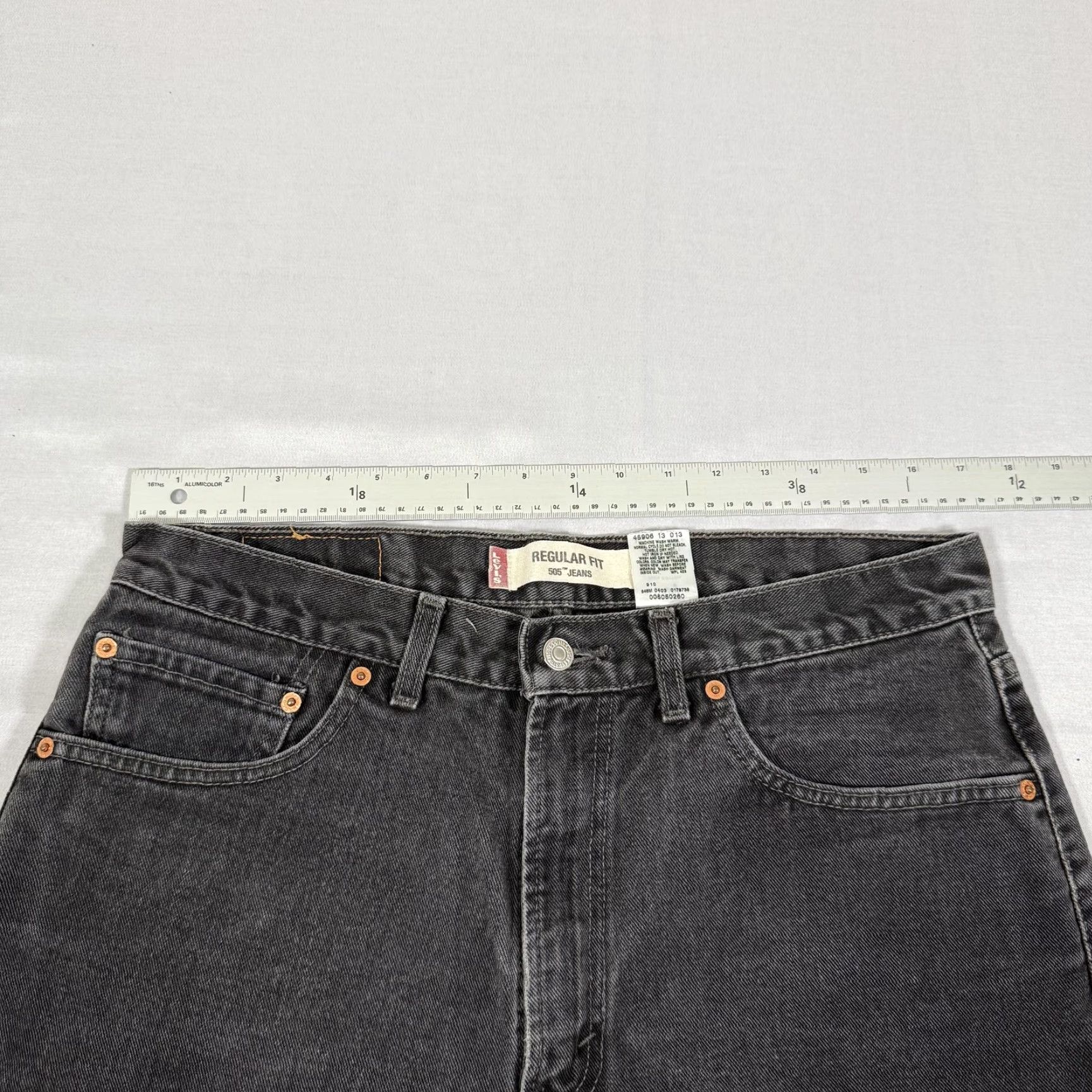 Levi's VINTAGE Levi's Jeans Mens 34x34 Black 505 Straight Fit Denim Pants Western Y2K Size US 34 / EU 50 - 6 Thumbnail