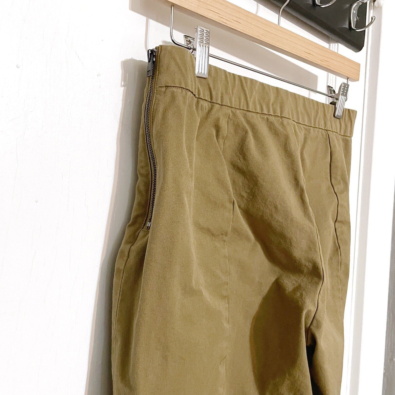 Everlane Everlane Women's Size 10 Khaki The Kick Crop Work Pants Size 32" / US 10 / IT 46 - 3 Thumbnail