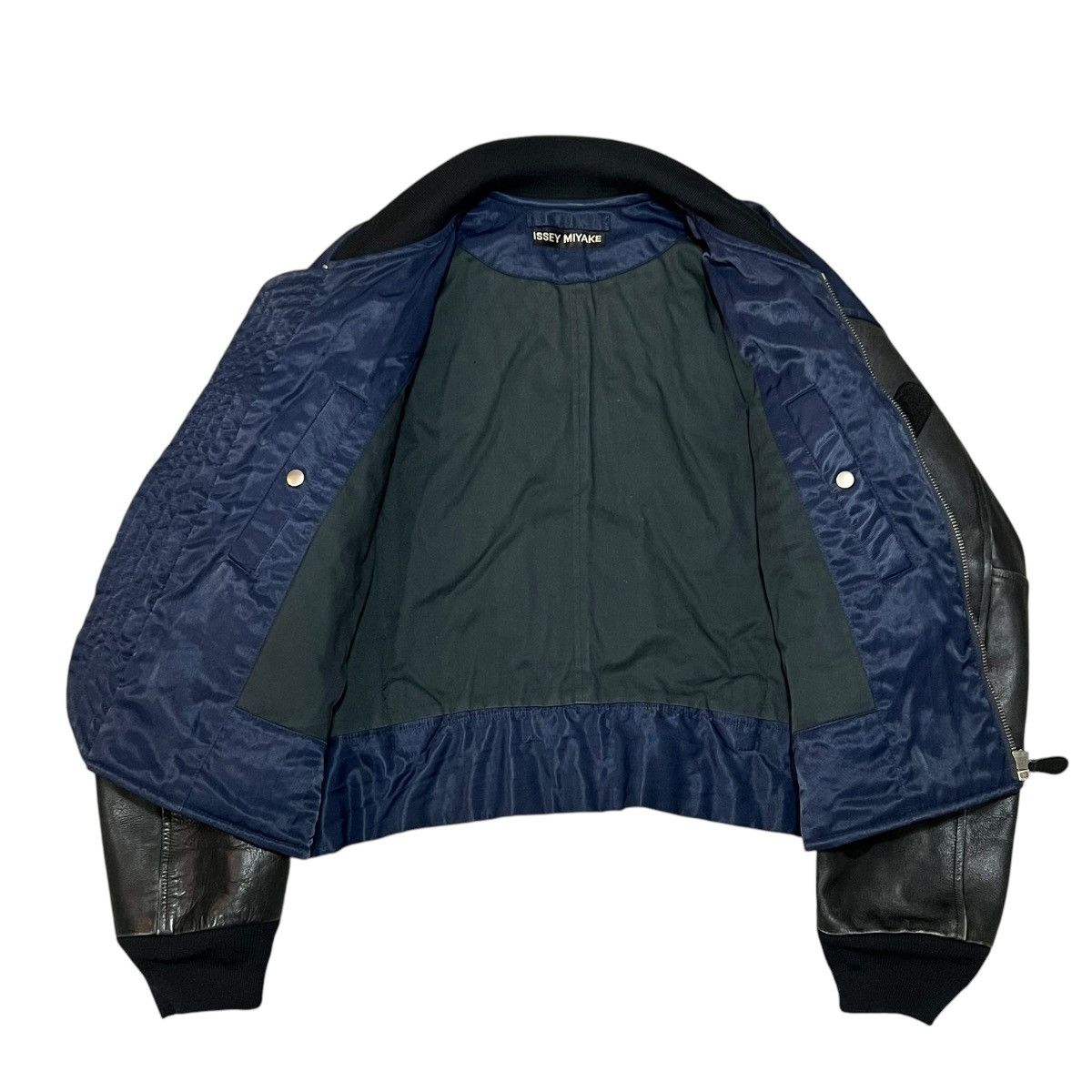 Issey Miyake ISSEY MIYAKE 1994SS VIO Hybrid Leather/Nylon Bomber Jacket Size US M / EU 48-50 / 2 - 3 Thumbnail