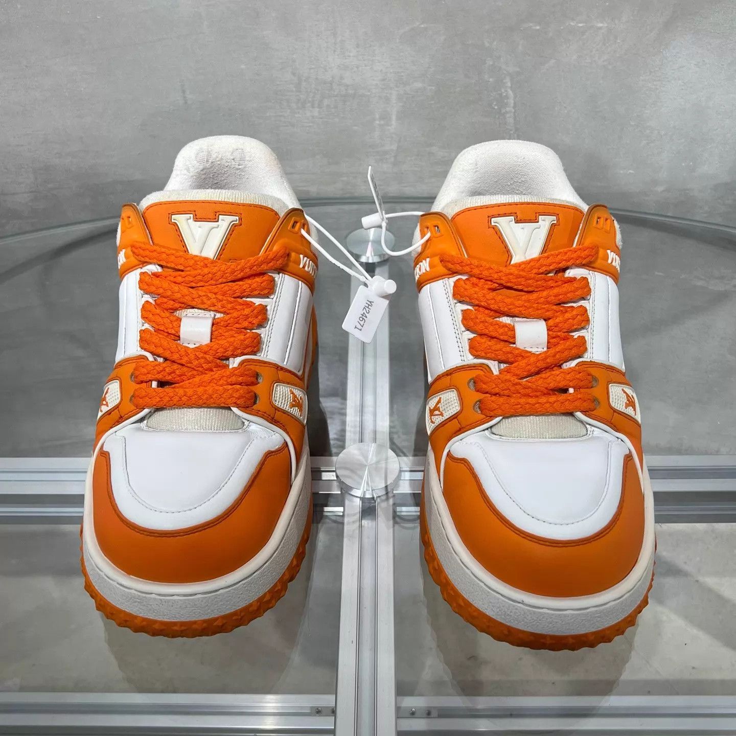 Louis Vuitton LV Trainer White Orange UK8 42 EU Size US 9 / EU 42 - 1 Thumbnail