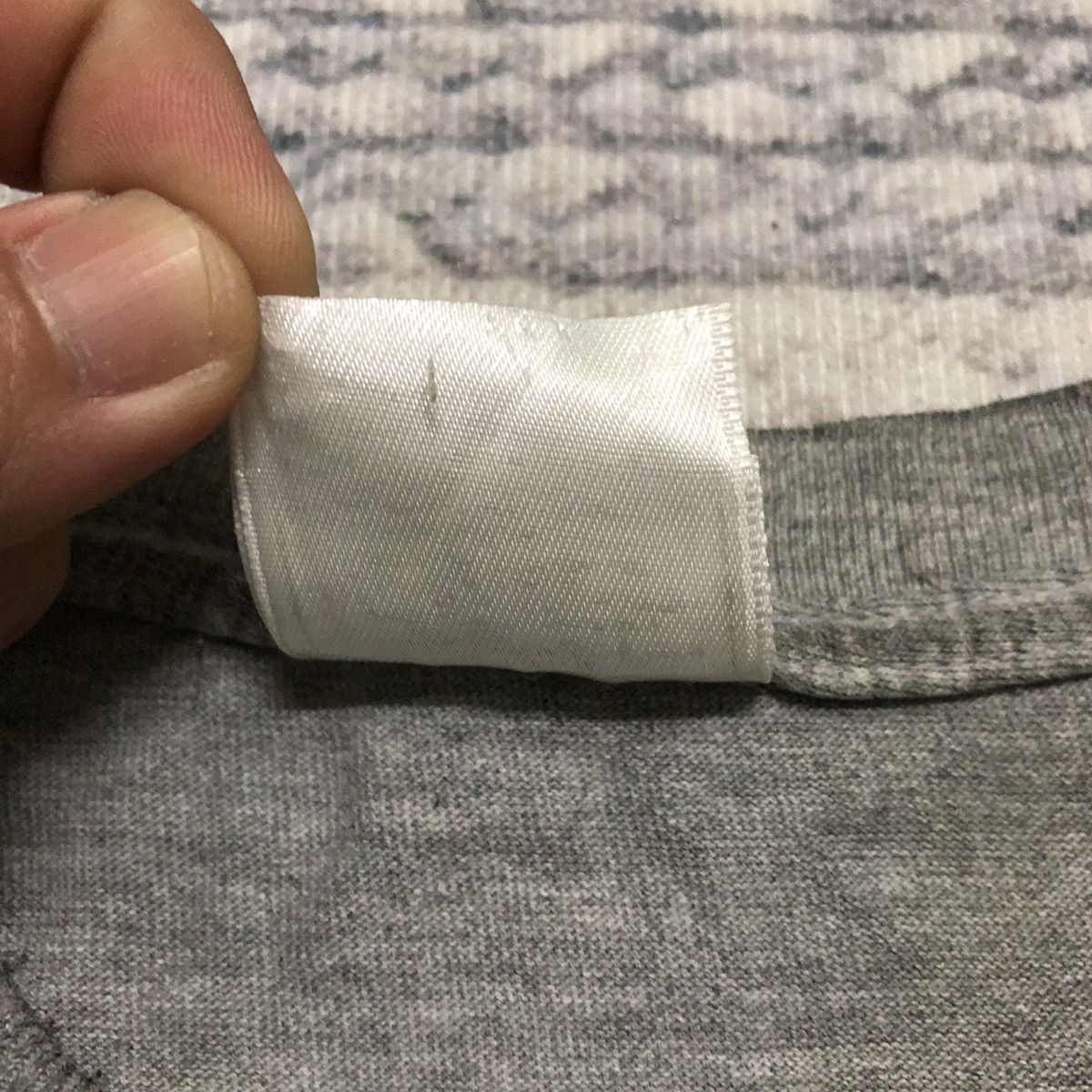 Nike Rare & Distressed Vintage Nike X Tiger Woods Grey Tees Size US L / EU 52-54 / 3 - 17 Thumbnail