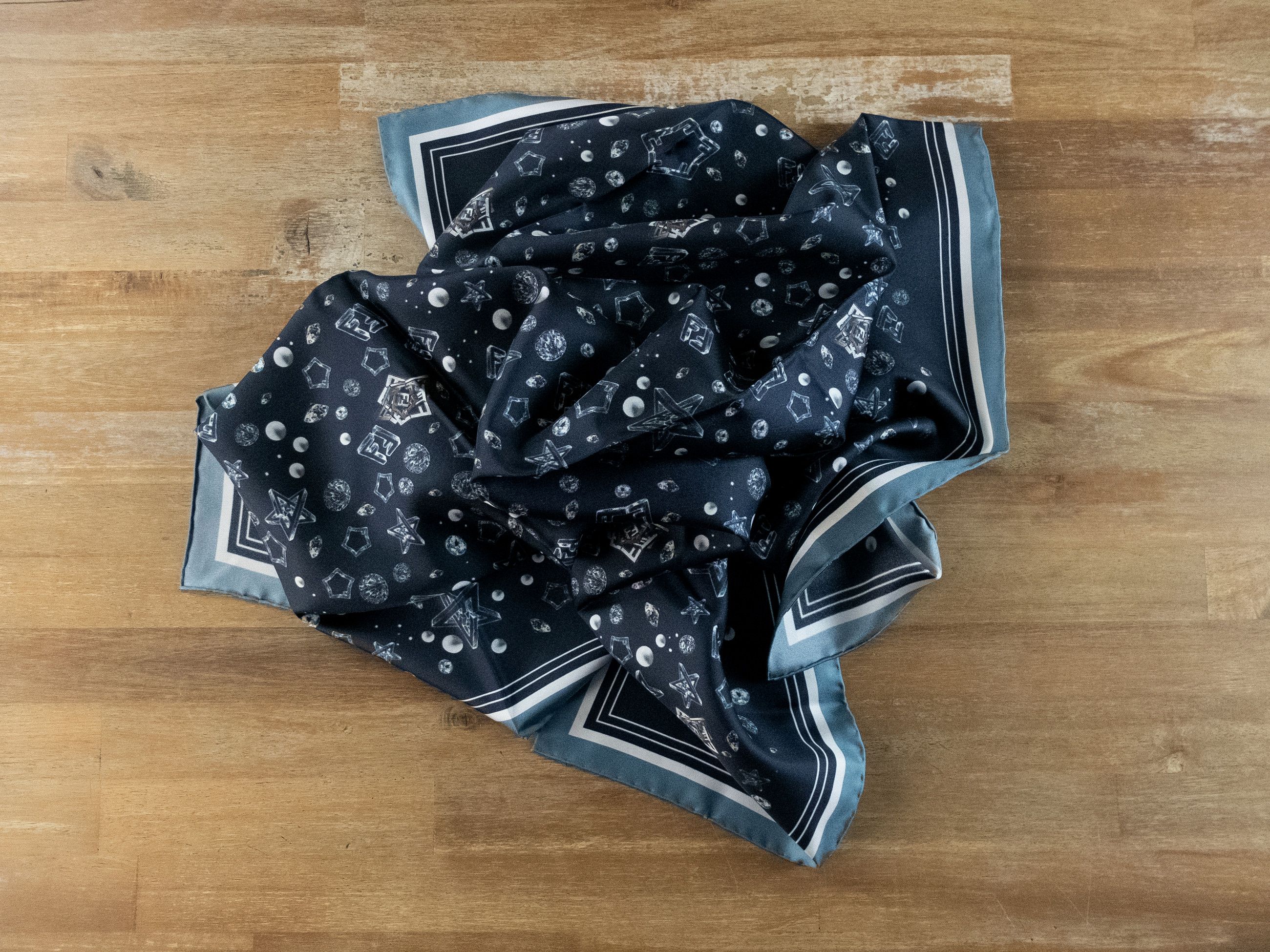 Fendi FENDI navy blue stars and FF logo print silk scarf foulard Size ONE SIZE - 9 Thumbnail