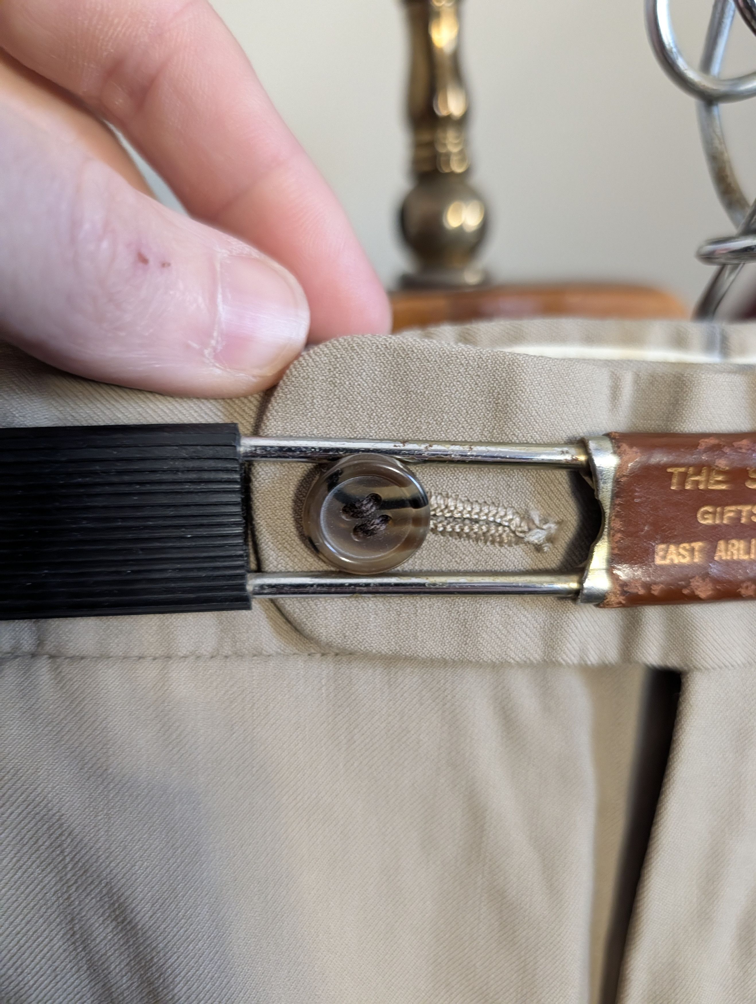 Barneys New York Vintage beige wool twill trousers / dress pants Size US 38 / EU 54 - 4 Thumbnail