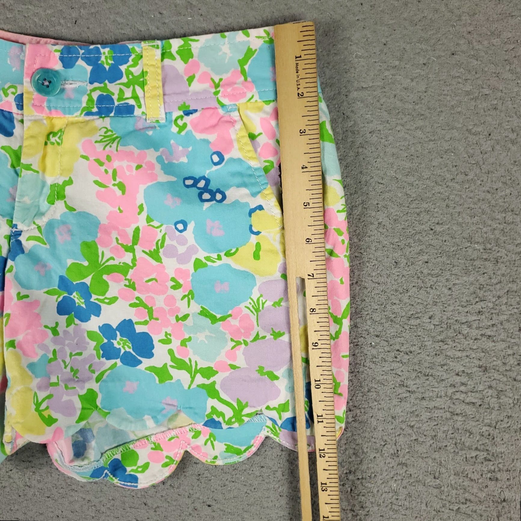 Lilly Pulitzer Lilly Pulitzer Chino Shorts Womens Size 2 Pink Floral Flat Front Size 26" / US 2 / IT 38 - 5 Thumbnail